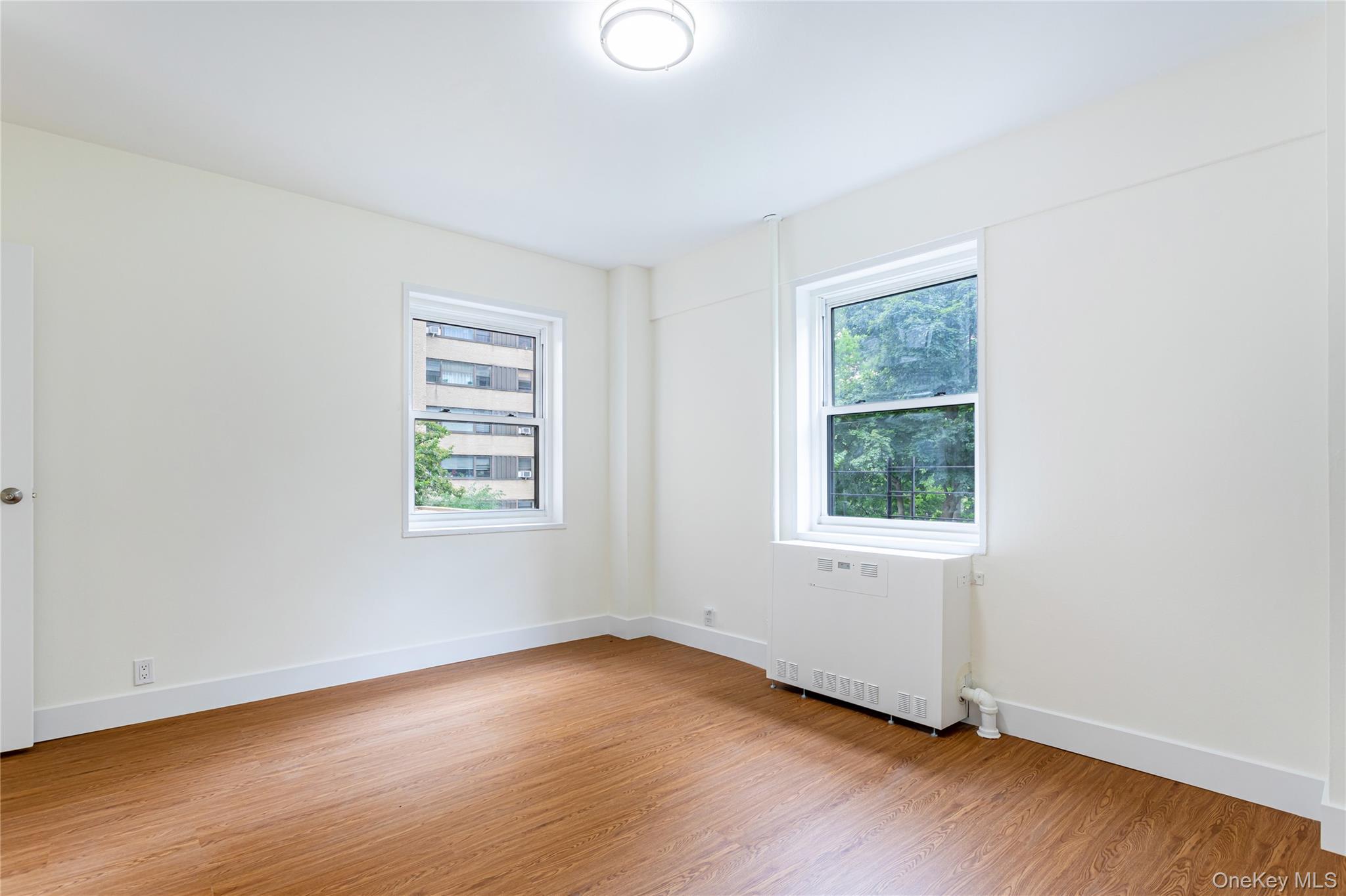 6 Fordham Hill Oval, Unit 2G photo 24