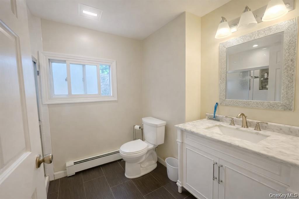 187 Horseblock Road – For Sale photo 6