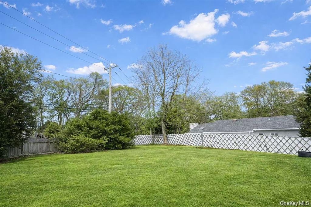 187 Horseblock Road – For Sale photo 10