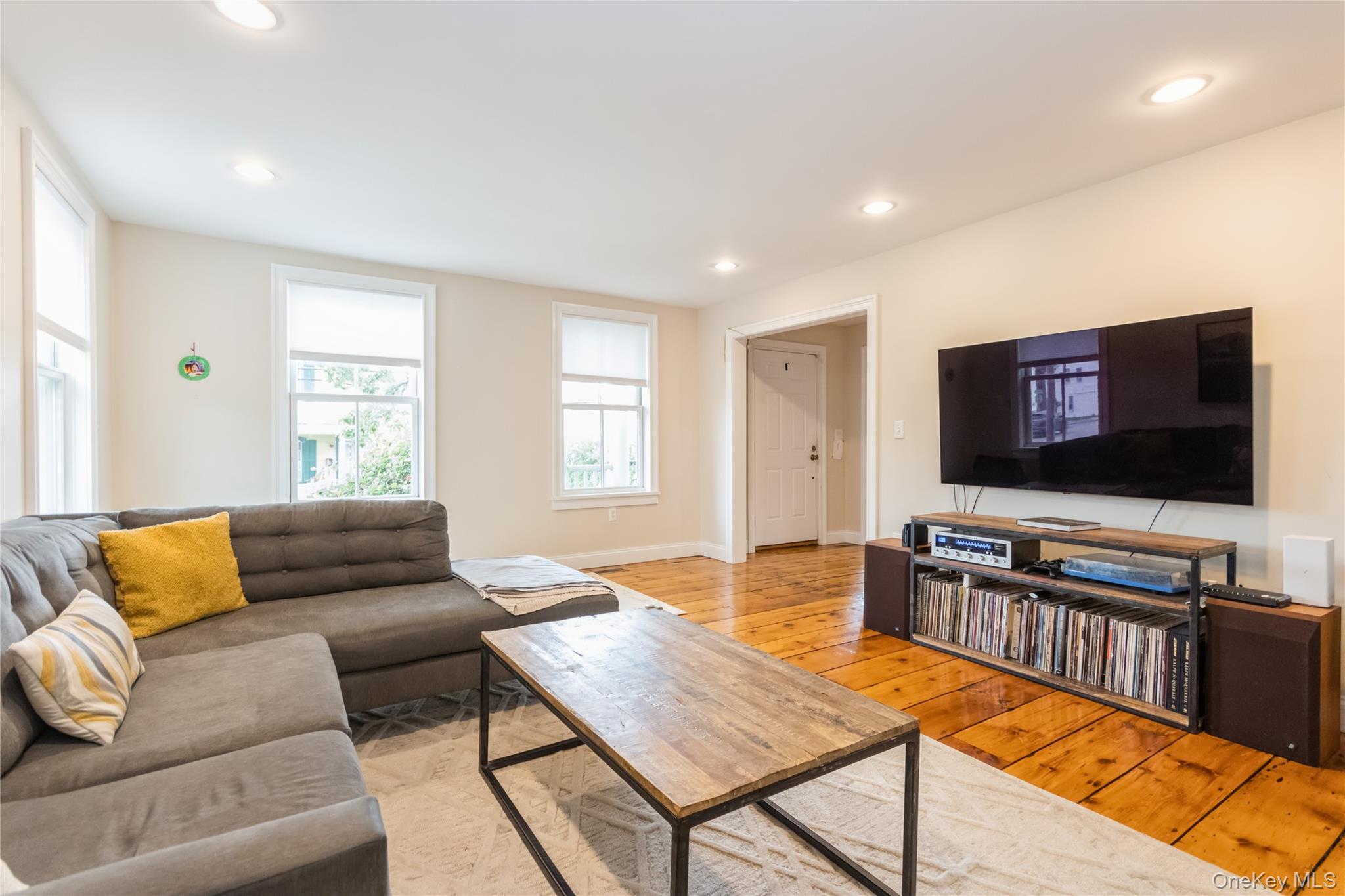 120 Verplanck Avenue – For Rent photo 8