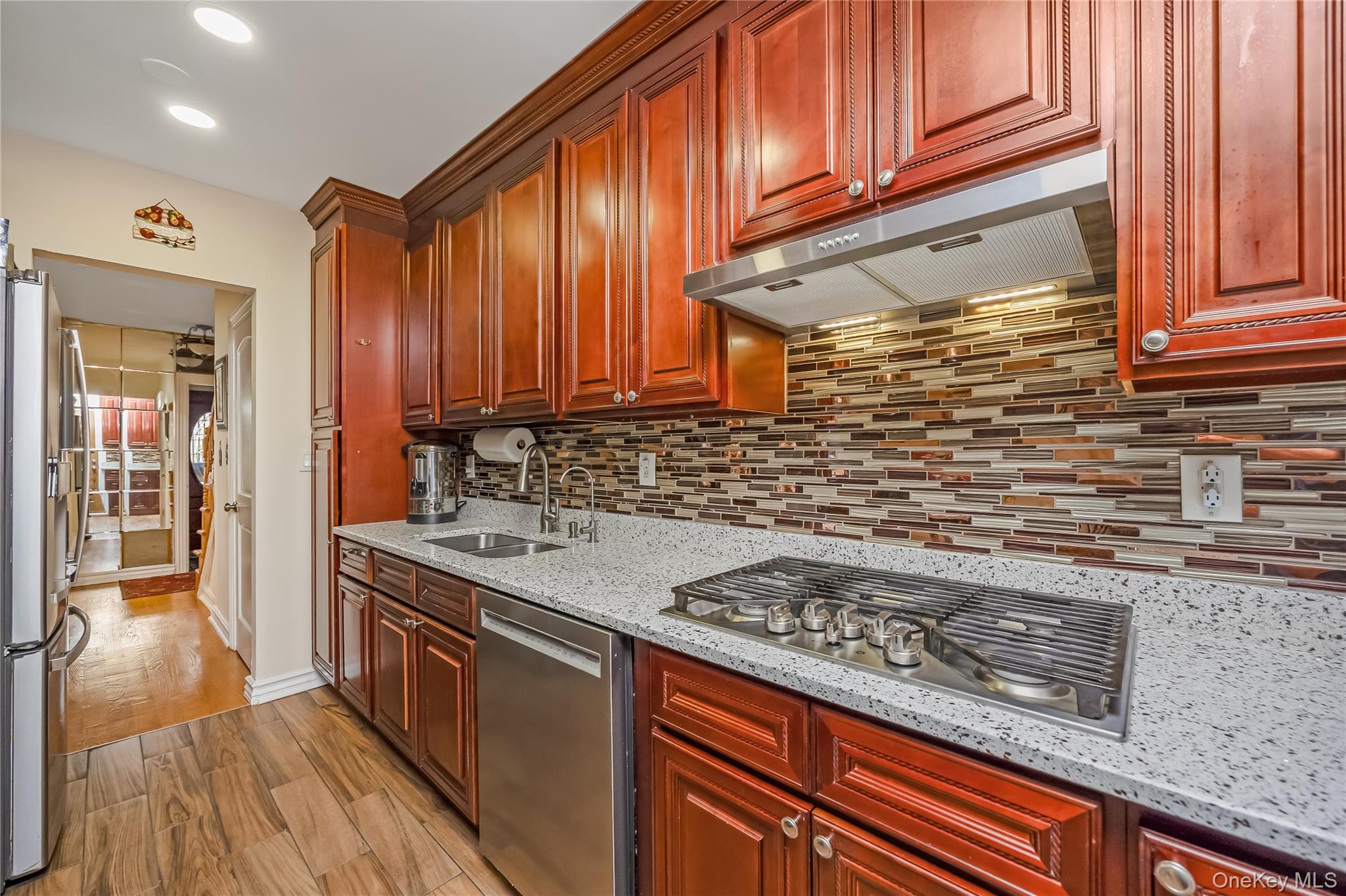 17316 Jewel Avenue – For Sale photo 3