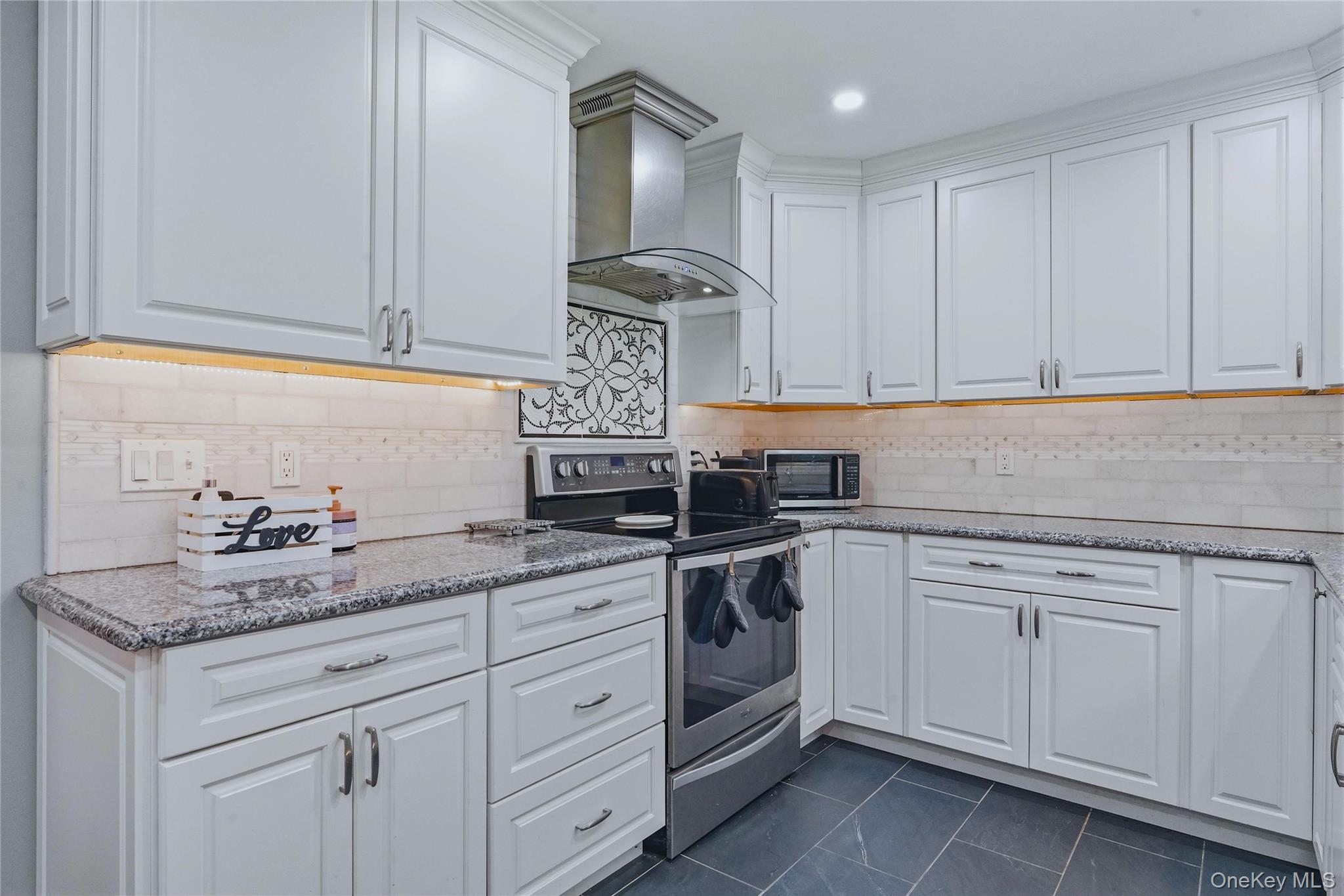 43 Nathan Hale Drive – For Sale photo 12