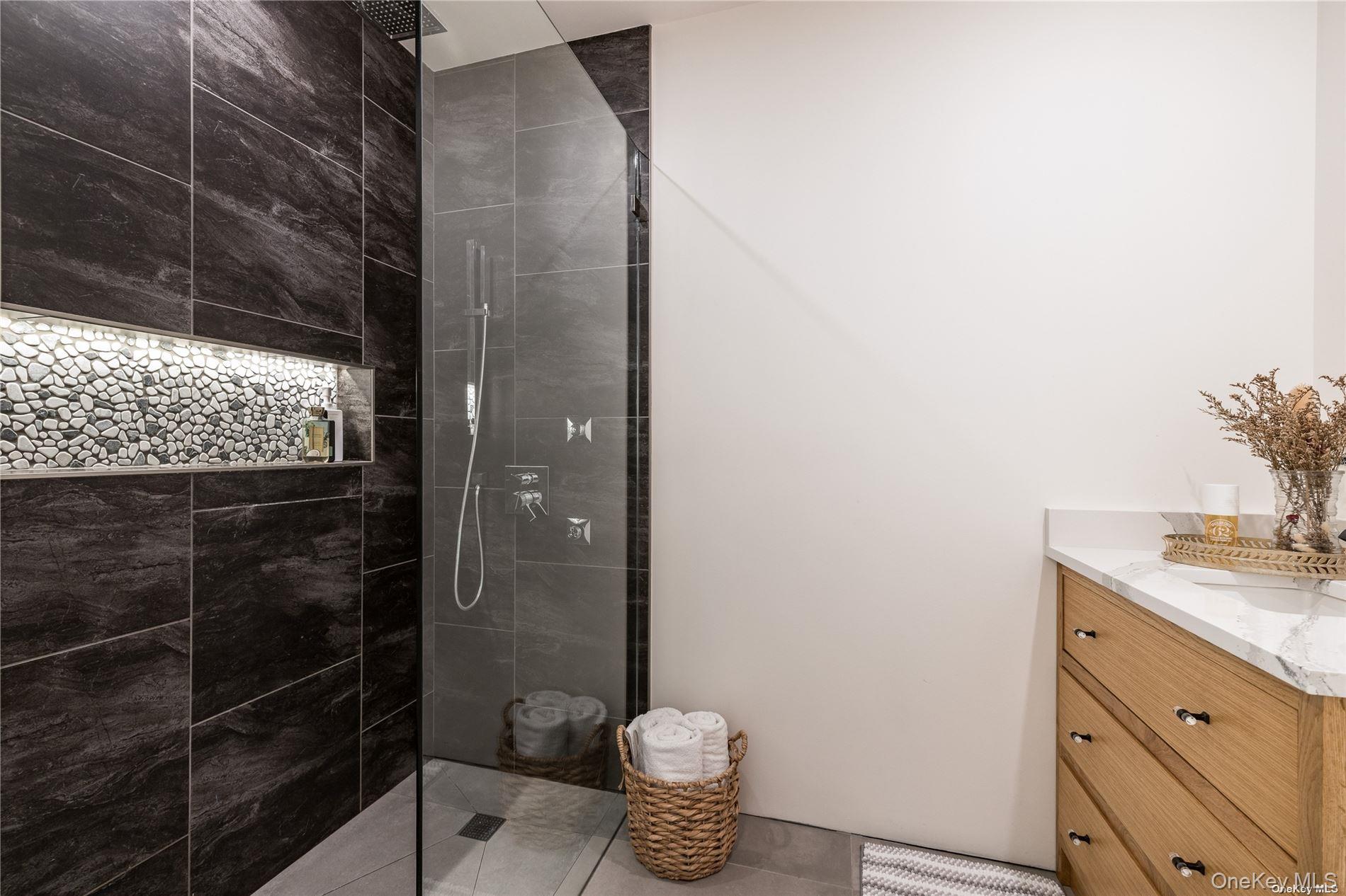 69 School Street – For Rent photo 16