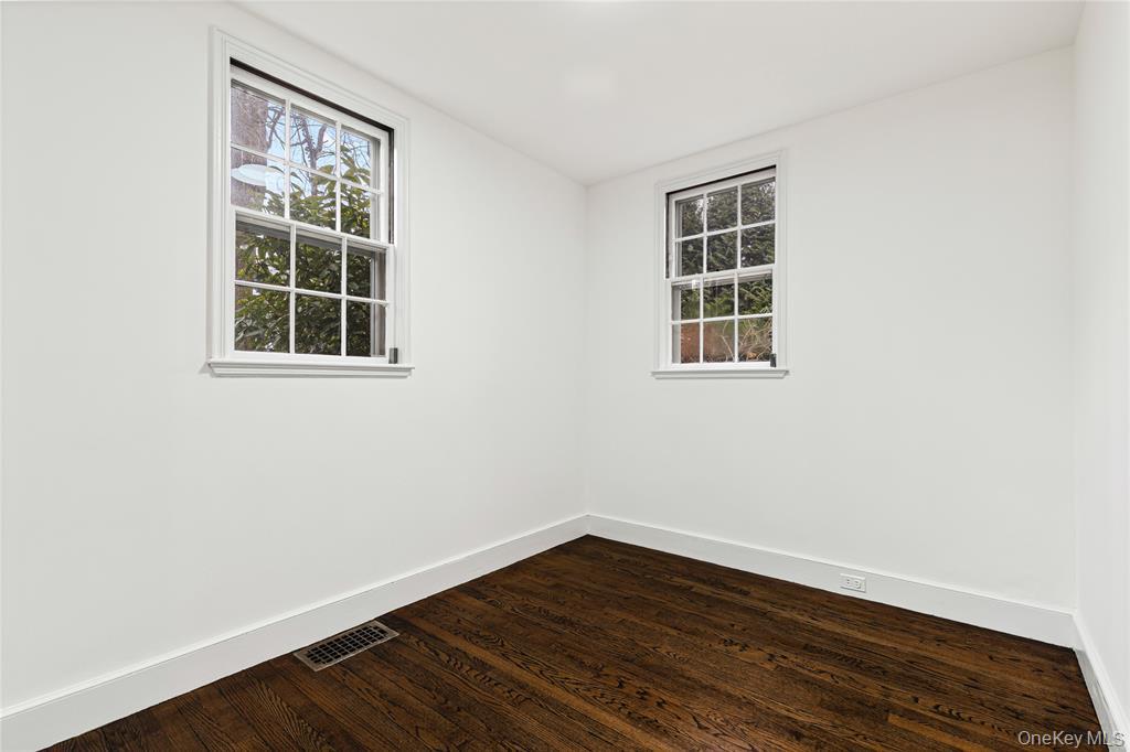 6 Fox Meadow Road – For Rent photo 7