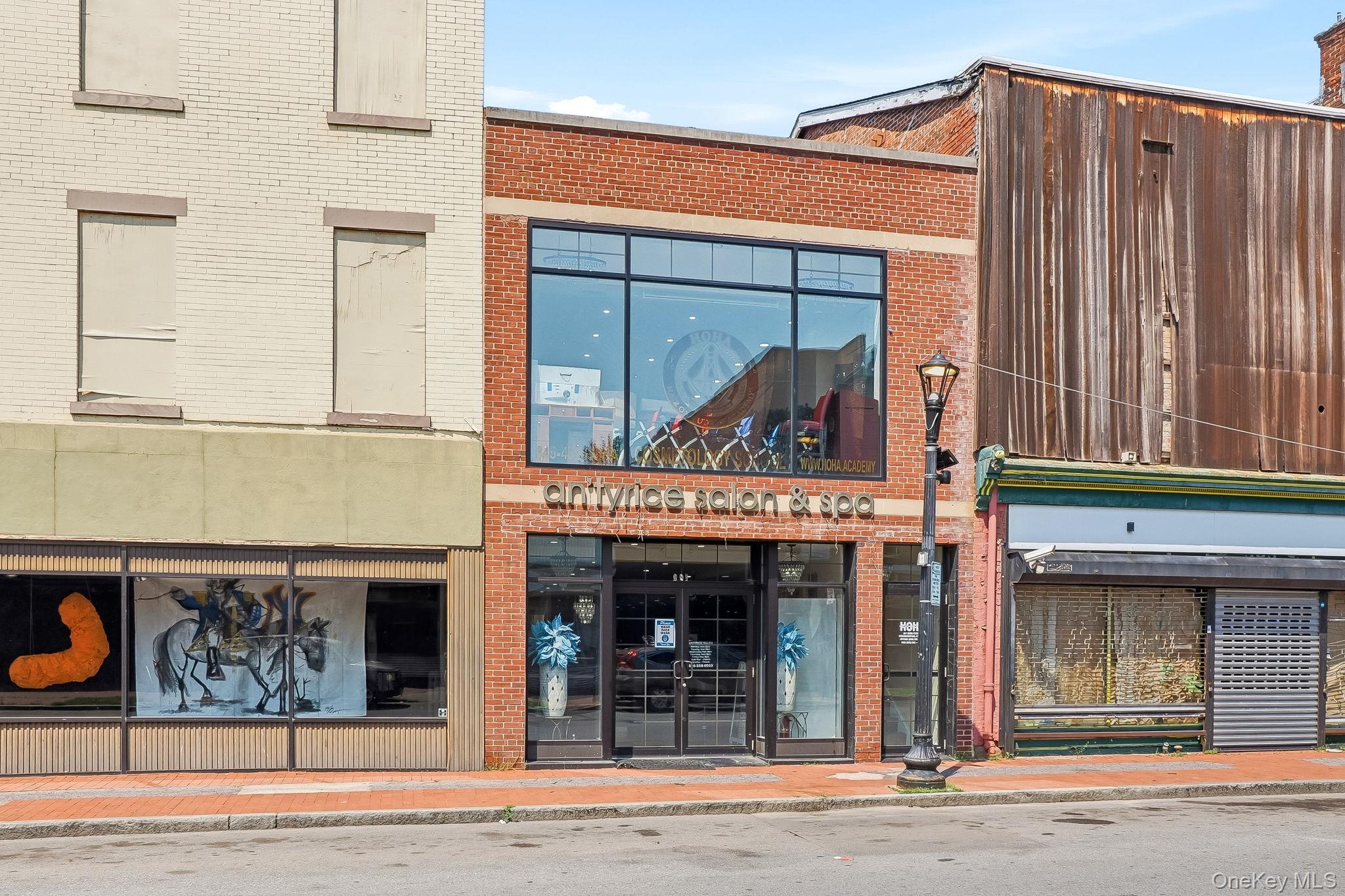 381 MAIN Street – For Sale photo 3