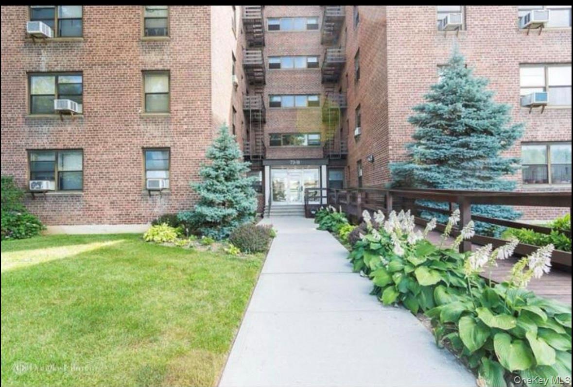 7311 Bell Blvd, Unit 2B