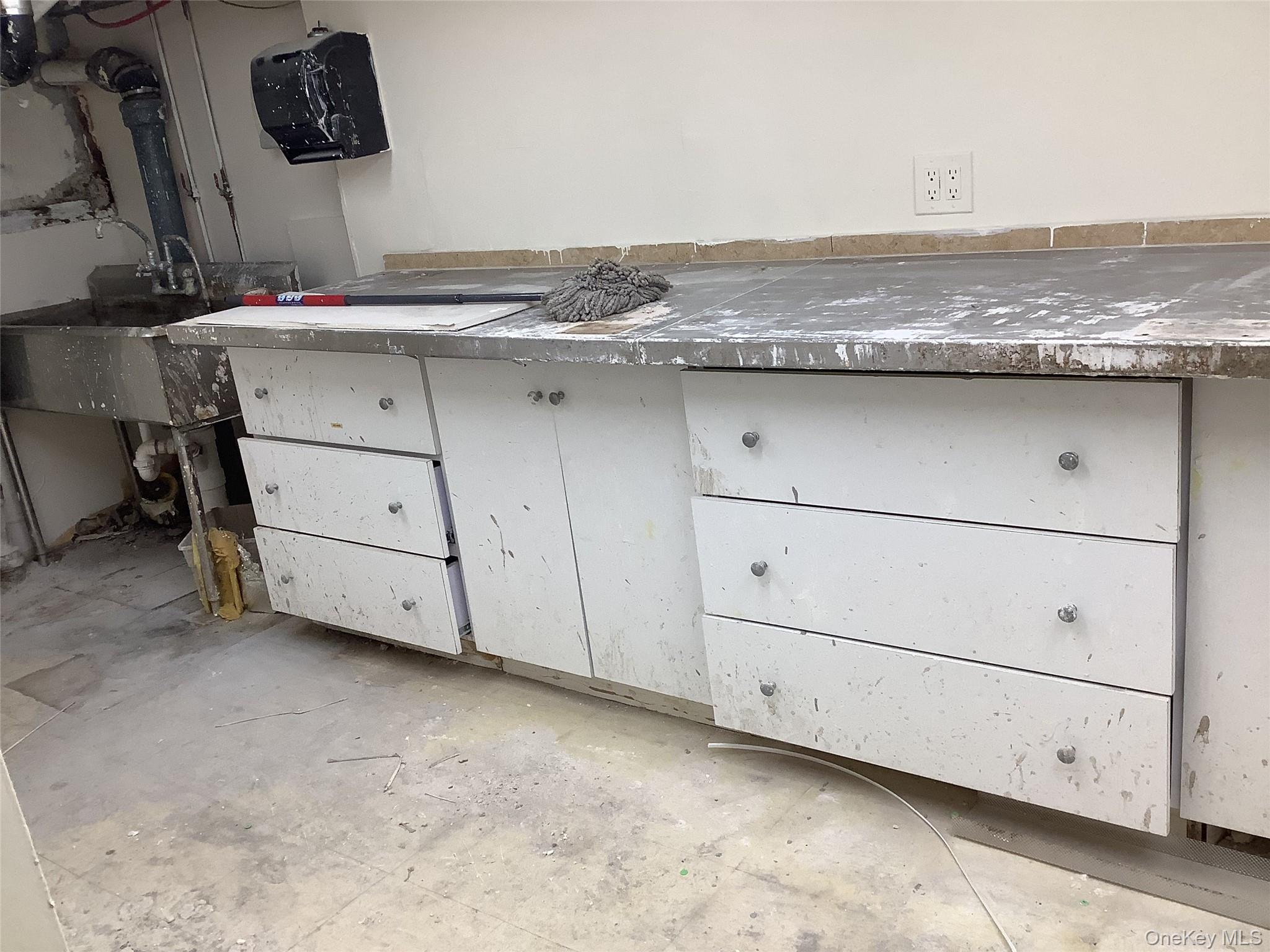 105-40 Rockaway Boulevard, Unit 1st floor photo 20