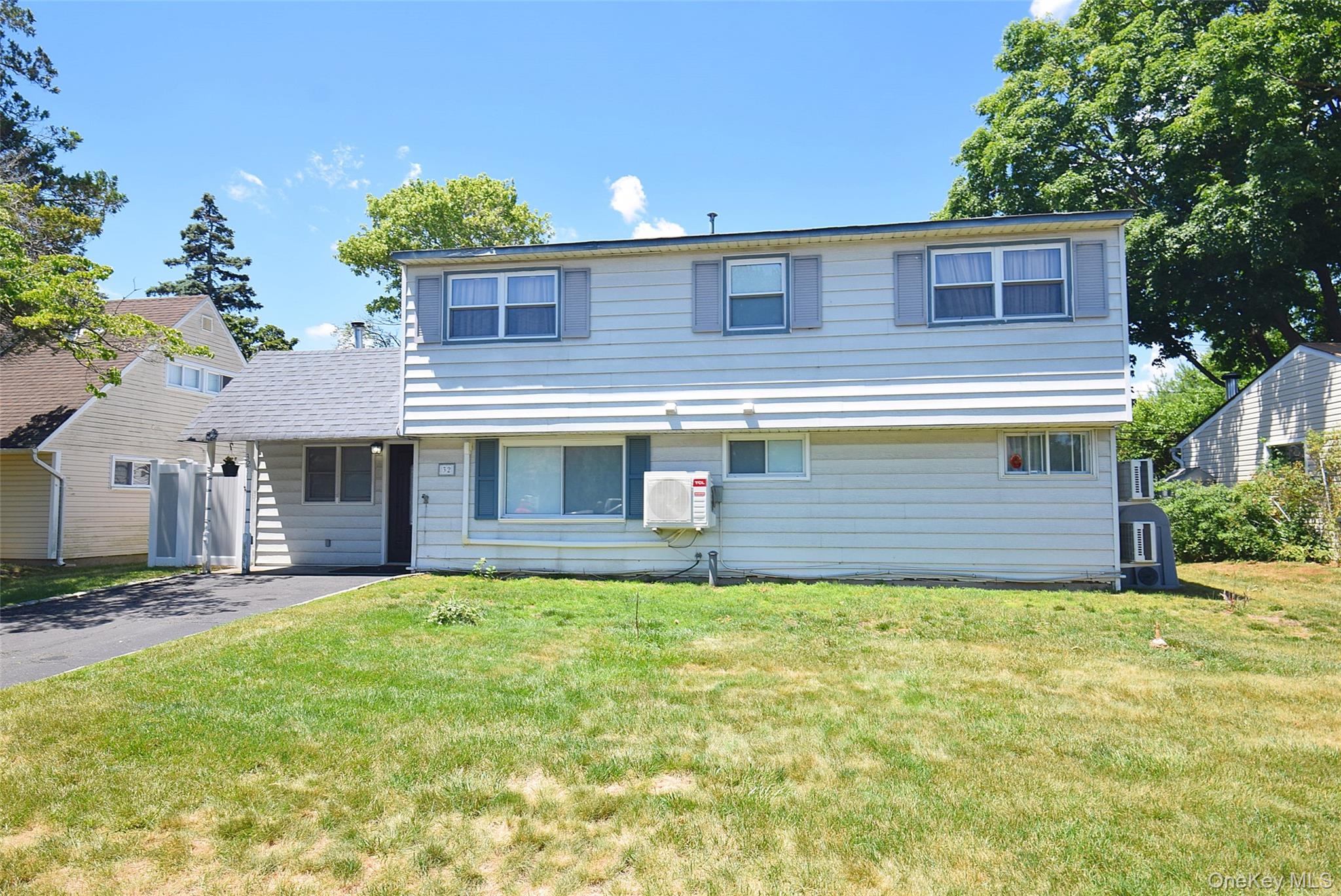 32 W Cabot Lane – For Sale photo 24