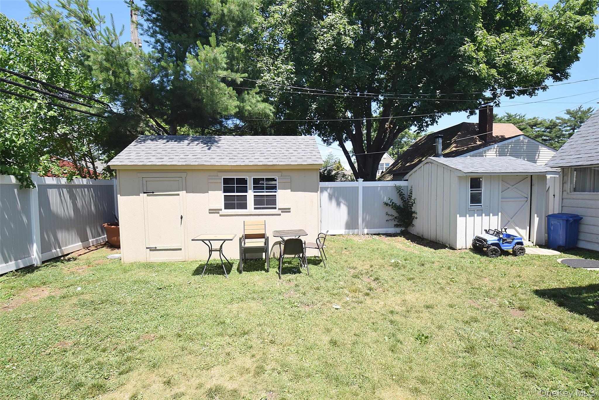 32 W Cabot Lane – For Sale photo 23