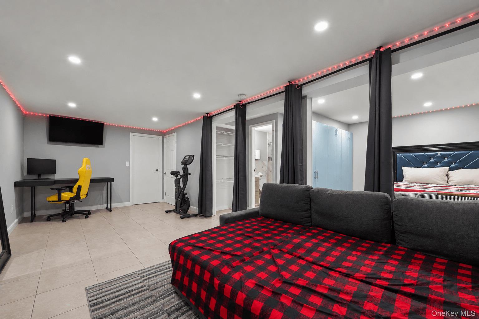 4478 Express Drive S – For Sale photo 23