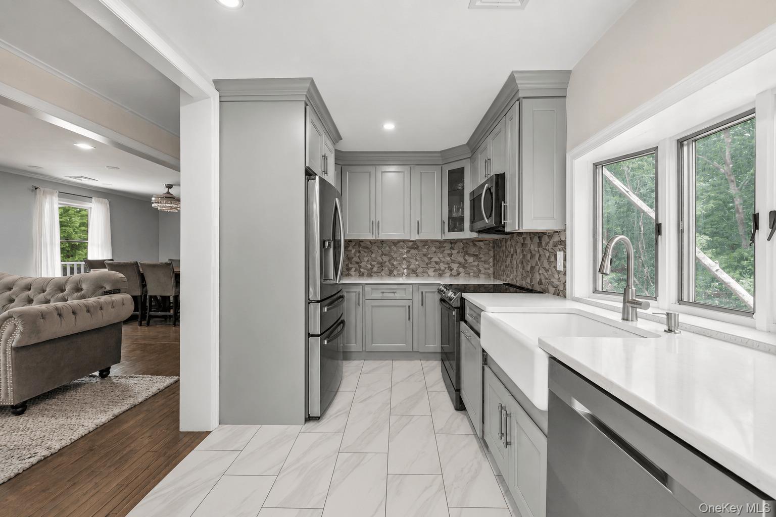 4478 Express Drive S – For Sale photo 14