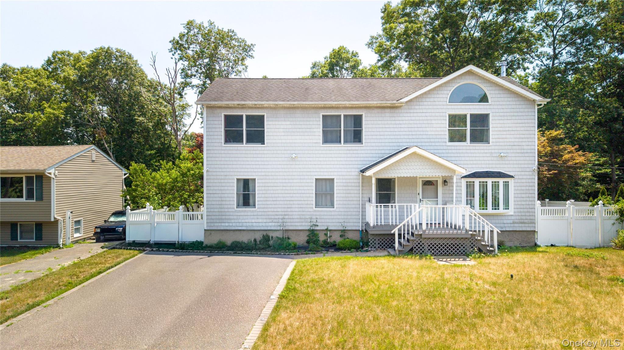 4478 Express Drive S – For Sale