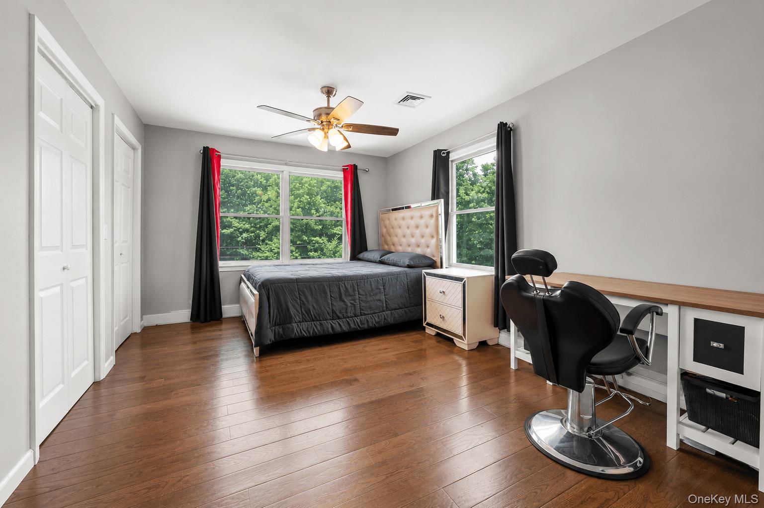4478 Express Drive S – For Sale photo 8