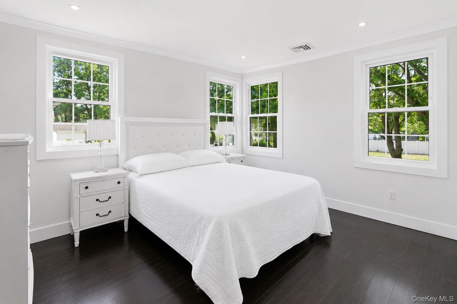 566 Locust Avenue – For Sale photo 8