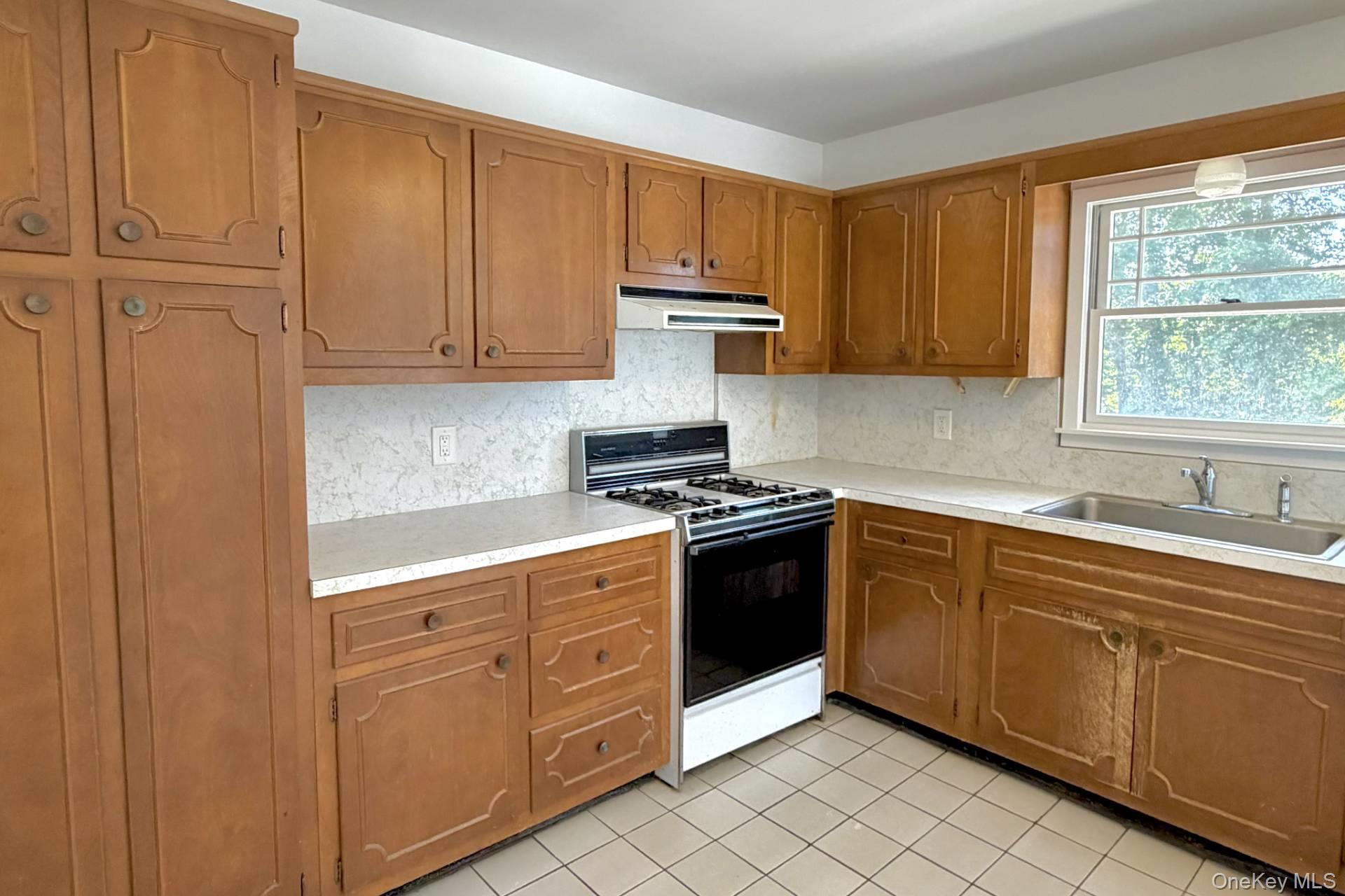 167 Fairview Avenue – For Sale photo 6