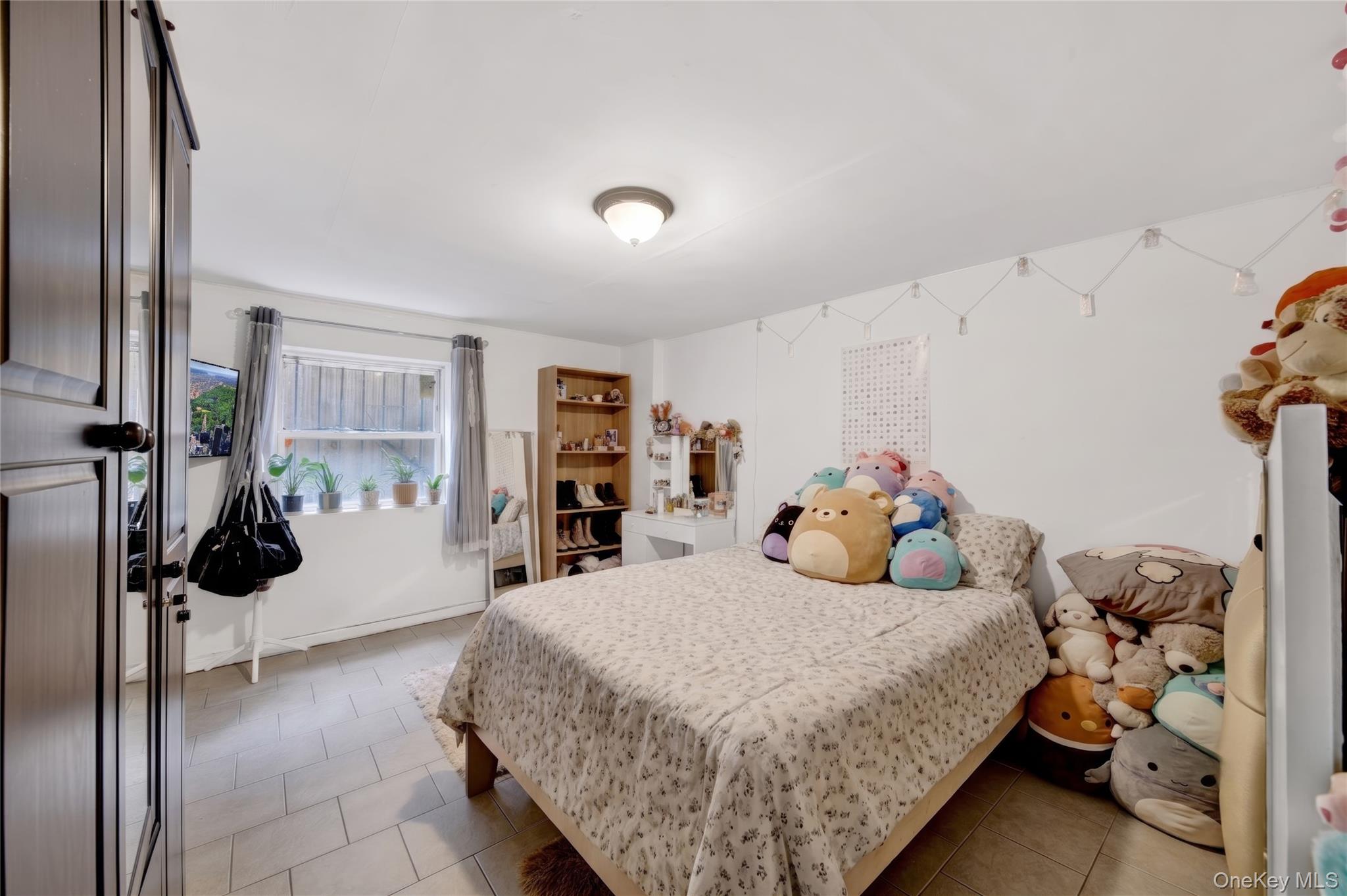 453 E 181 Street – For Sale photo 14
