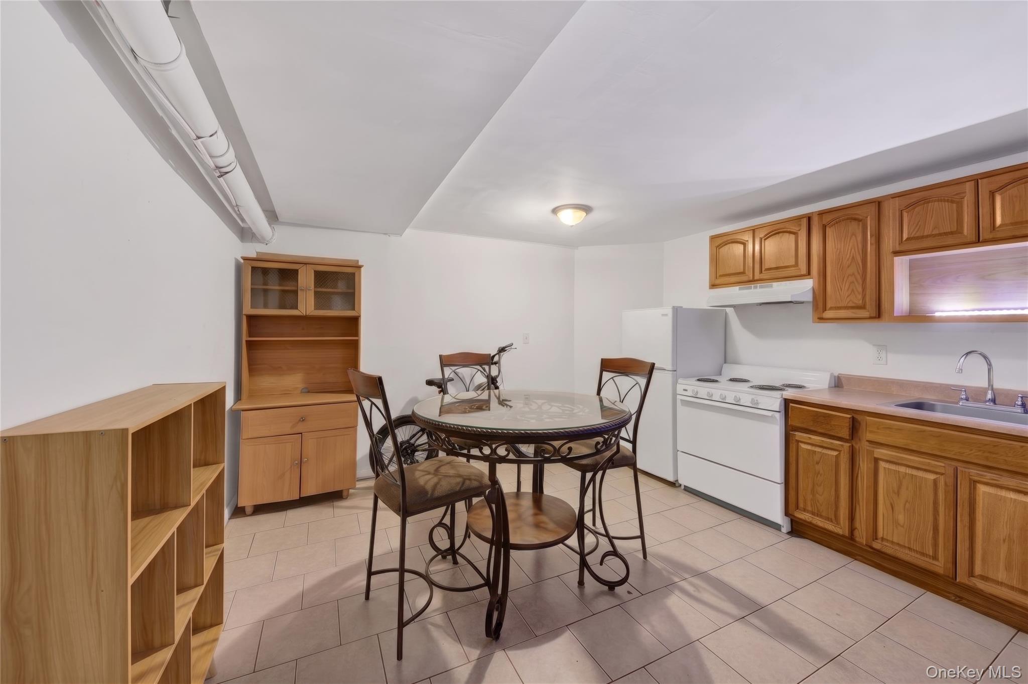 453 E 181 Street – For Sale photo 7