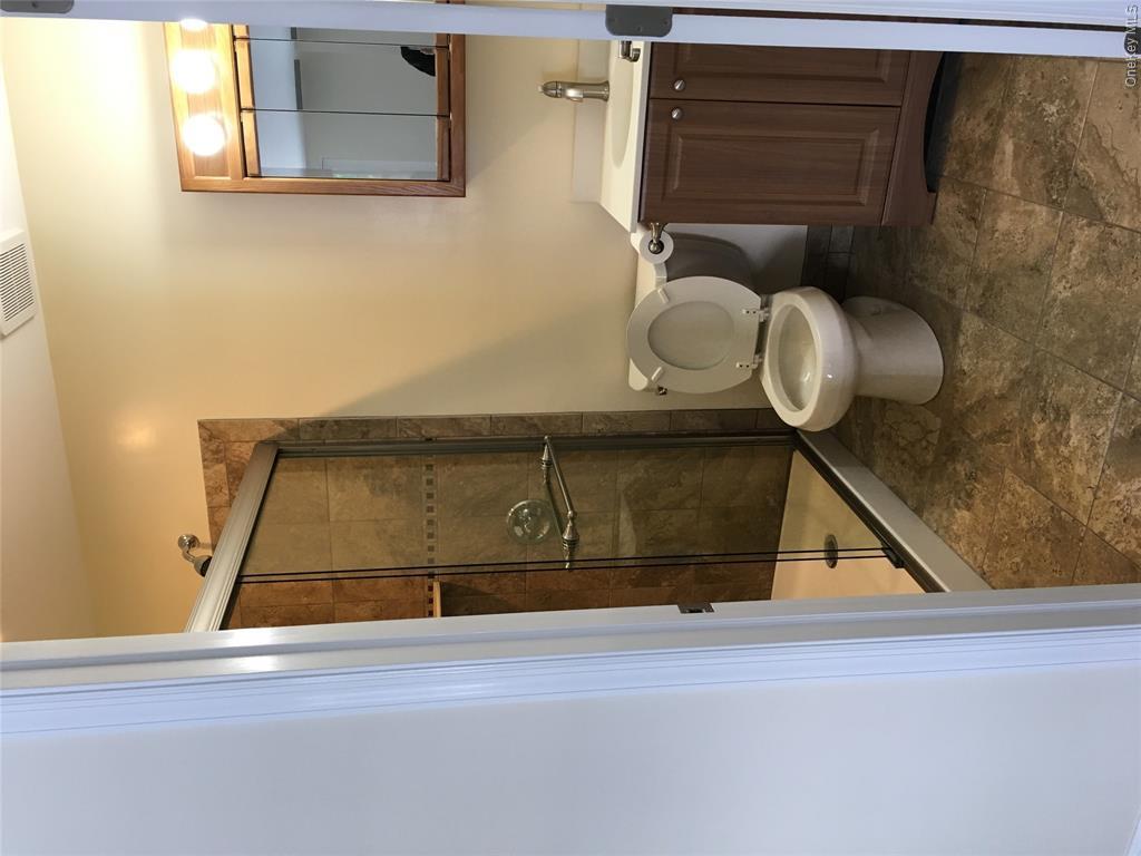 5 Macintosh Lane – For Rent photo 7