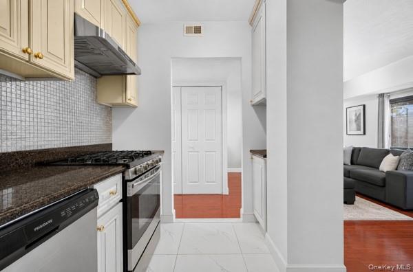 5-38 115th Street, Unit 538F photo 6