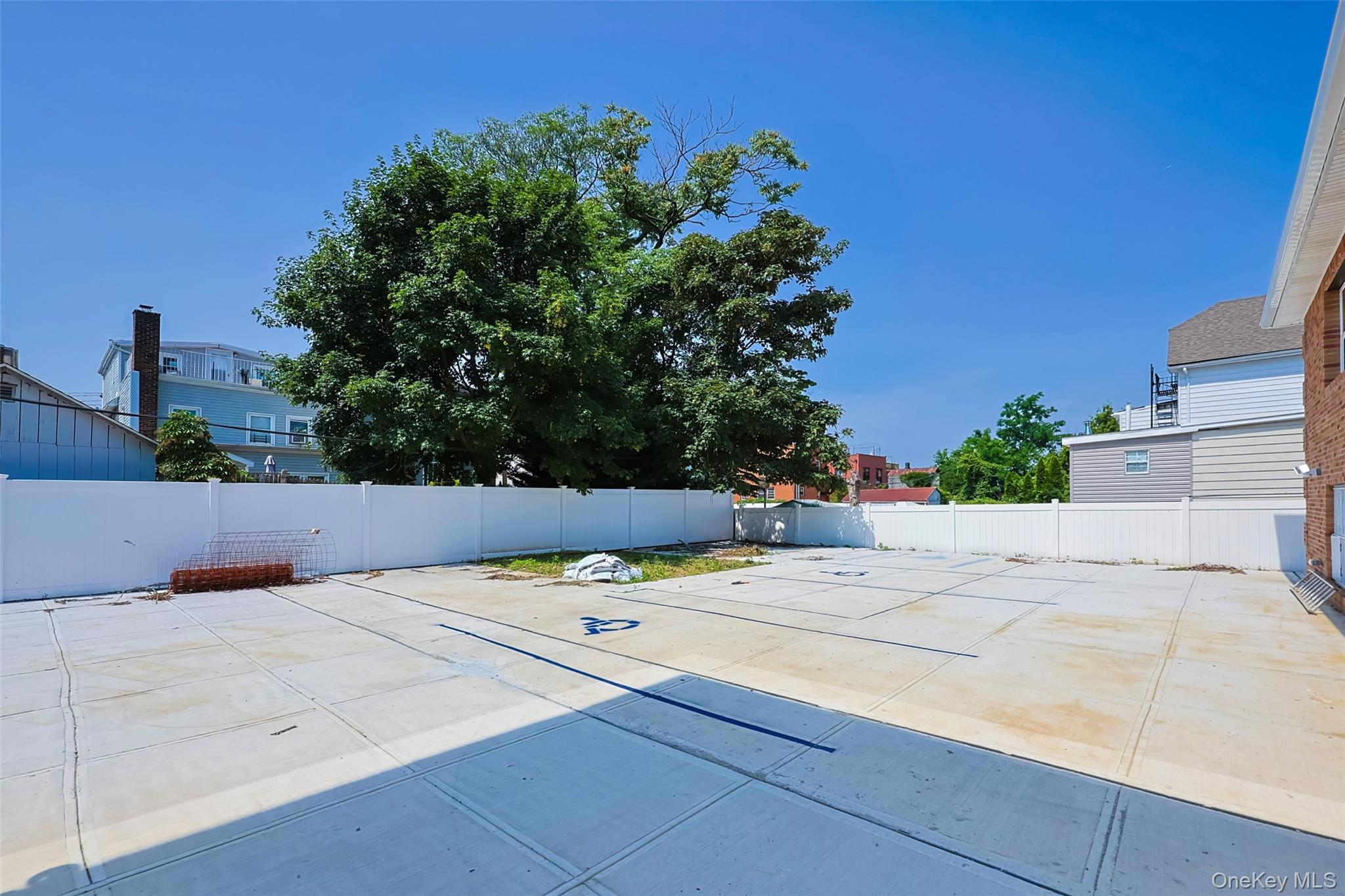 842 E 225th Street – For Sale photo 33