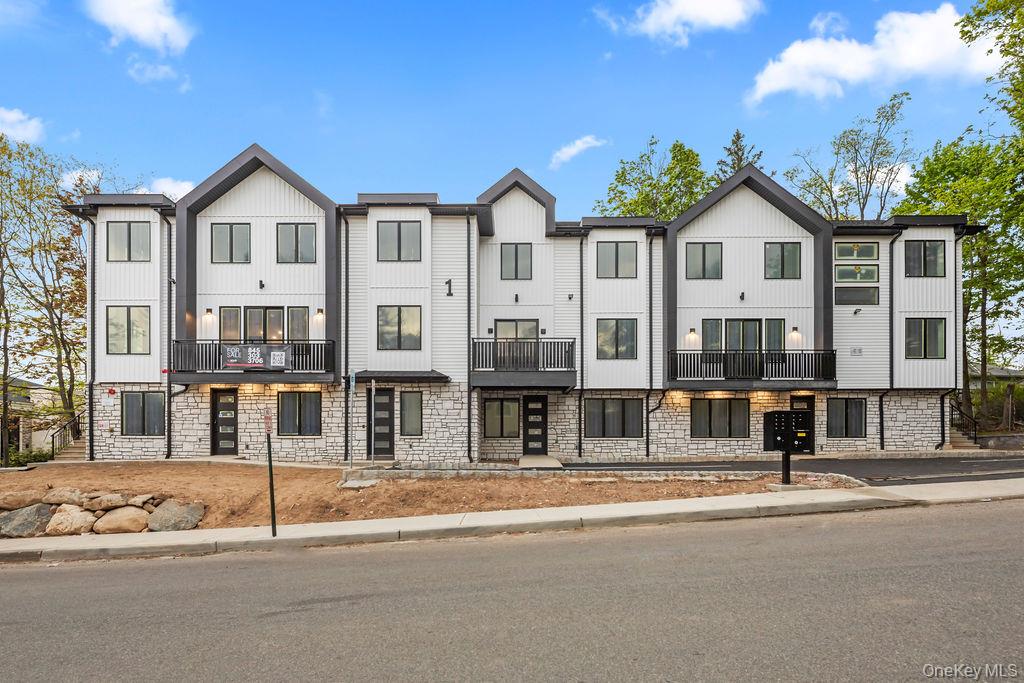 1 Homestead Lane, Unit 103