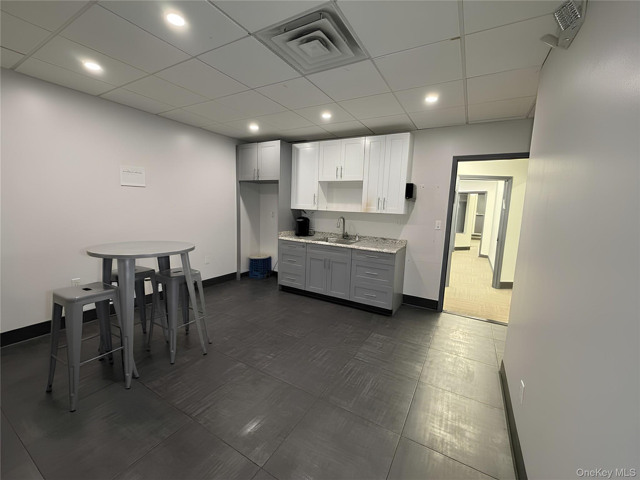 24 Gilbert Street – For Rent photo 17