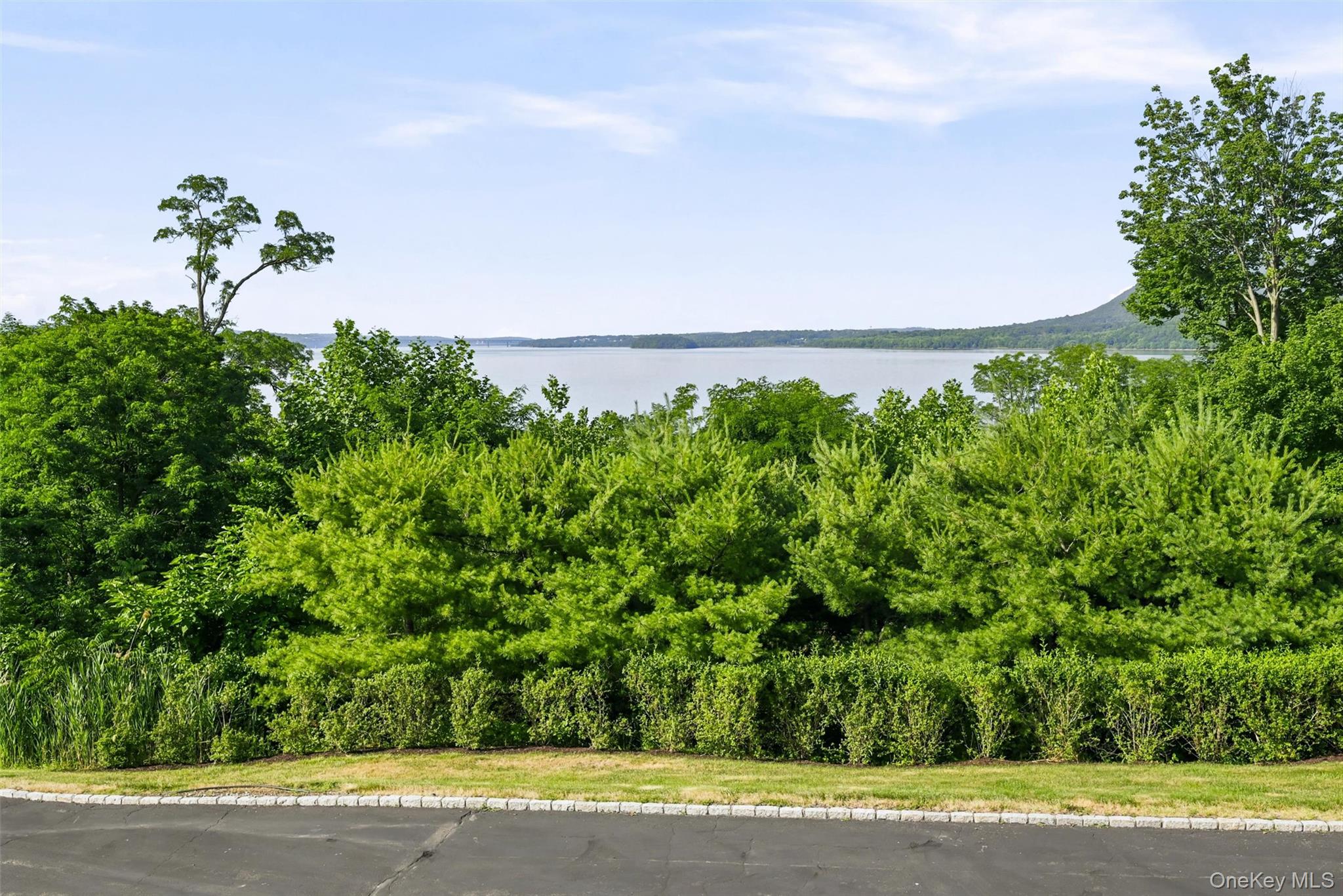 2 Half Moon Ridge – For Sale photo 47