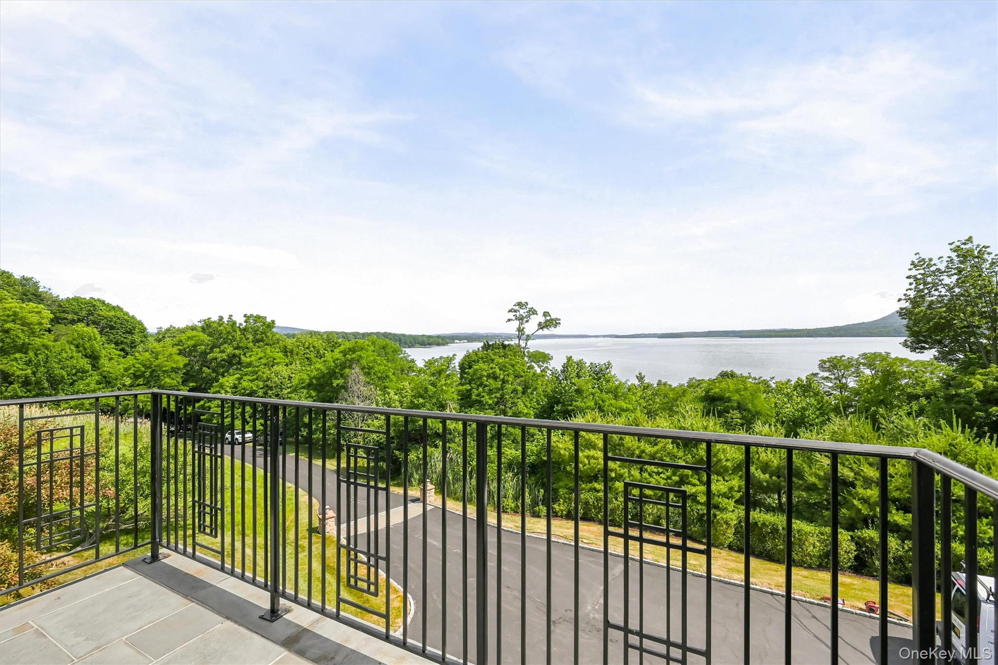 2 Half Moon Ridge – For Sale photo 41