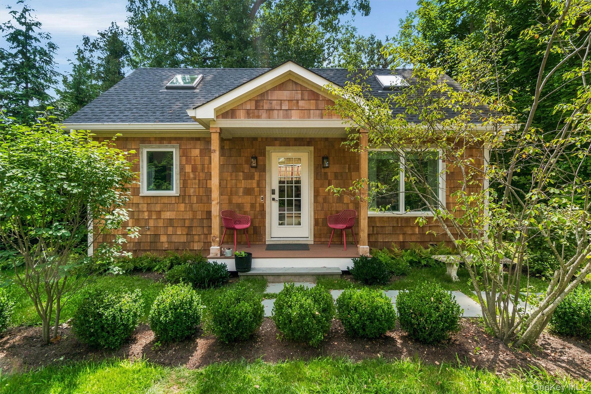 103 Hastings Avenue, Unit REAR UNIT
