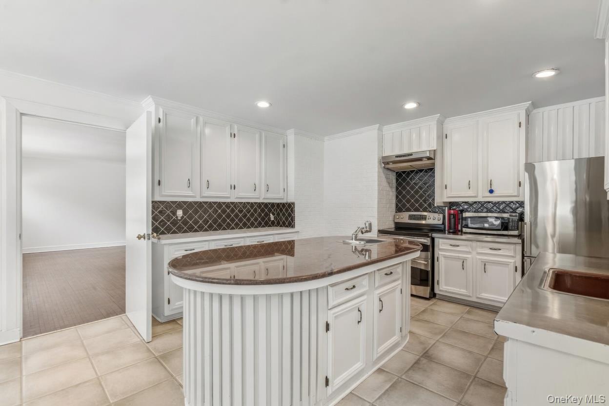 19 Frost Creek Drive – For Rent photo 10