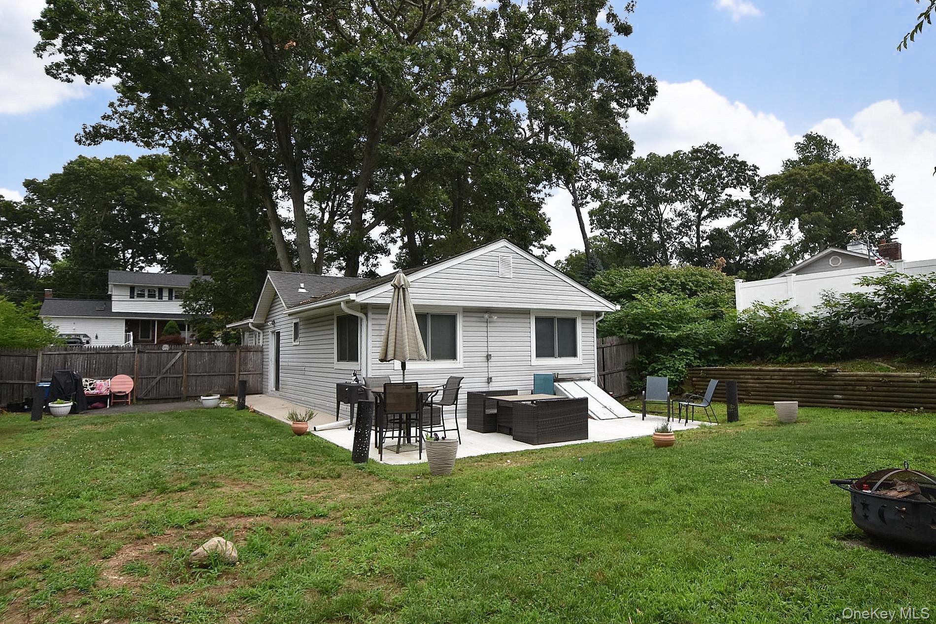 38 Balaton Avenue – For Sale photo 12