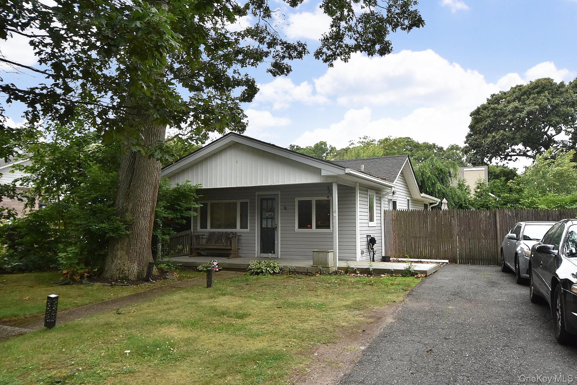 38 Balaton Avenue – For Sale