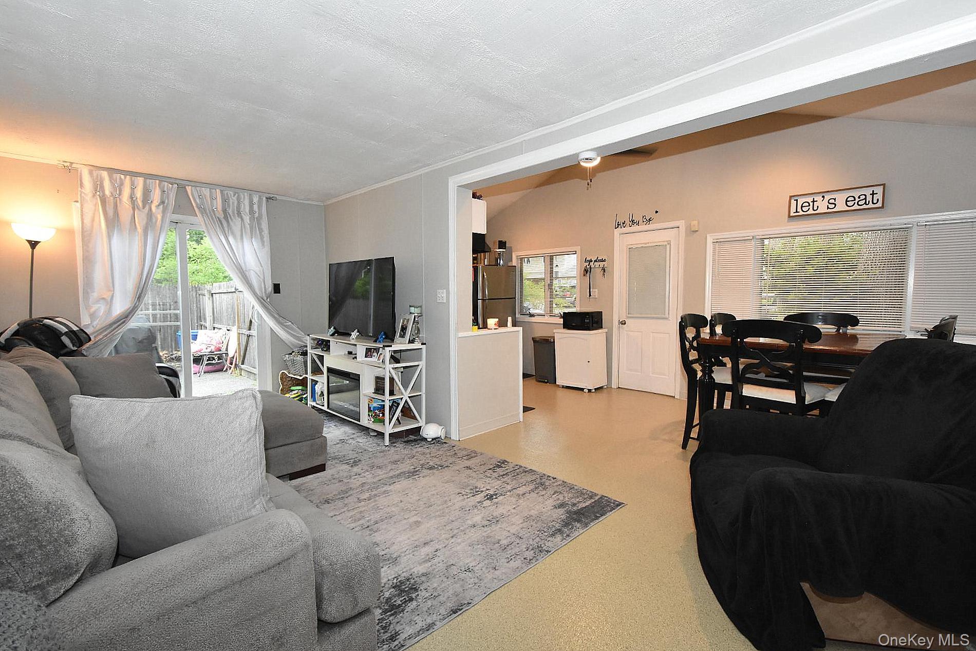 38 Balaton Avenue – For Sale photo 7