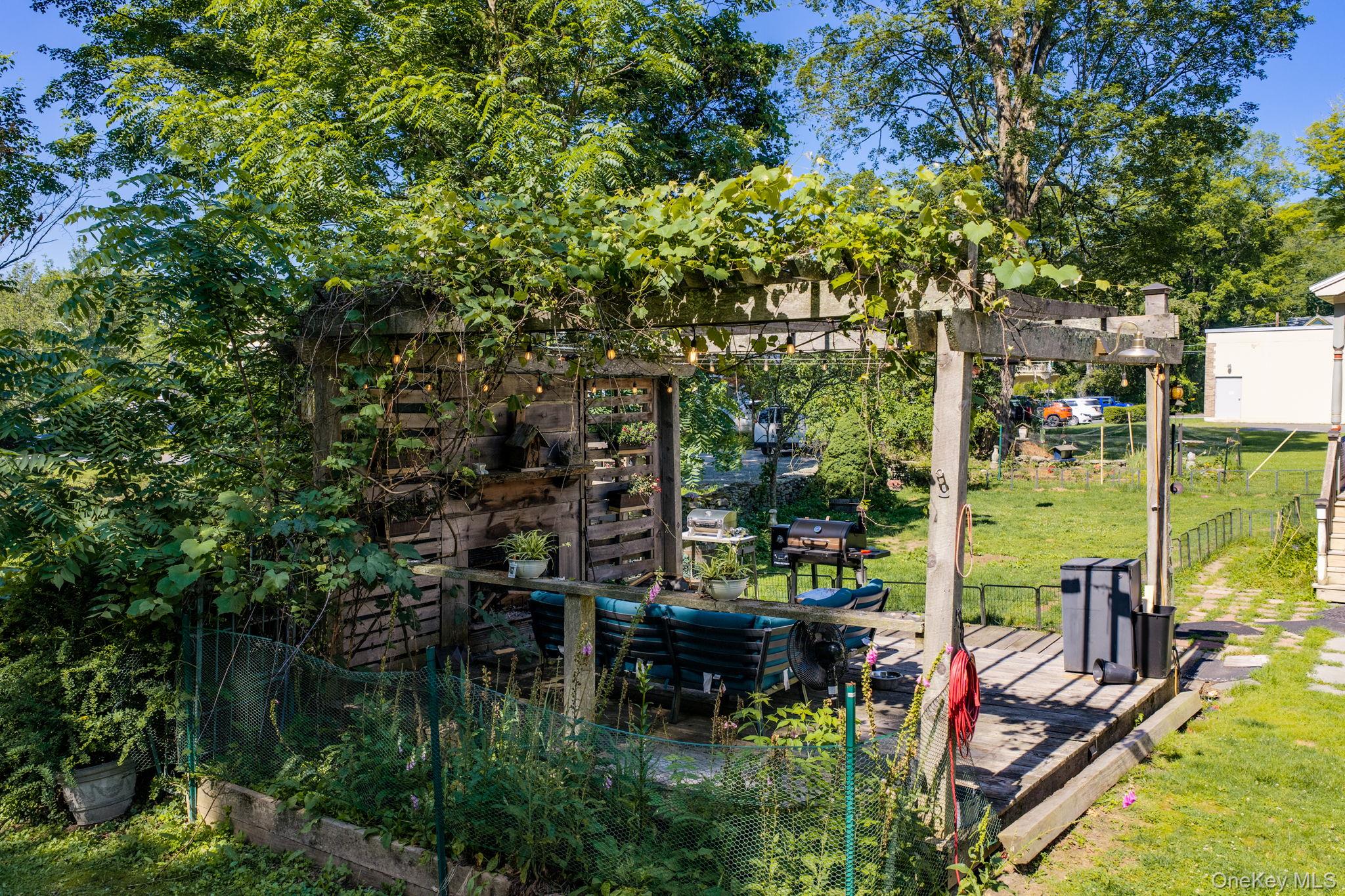 8 Chapel Street – For Sale photo 35