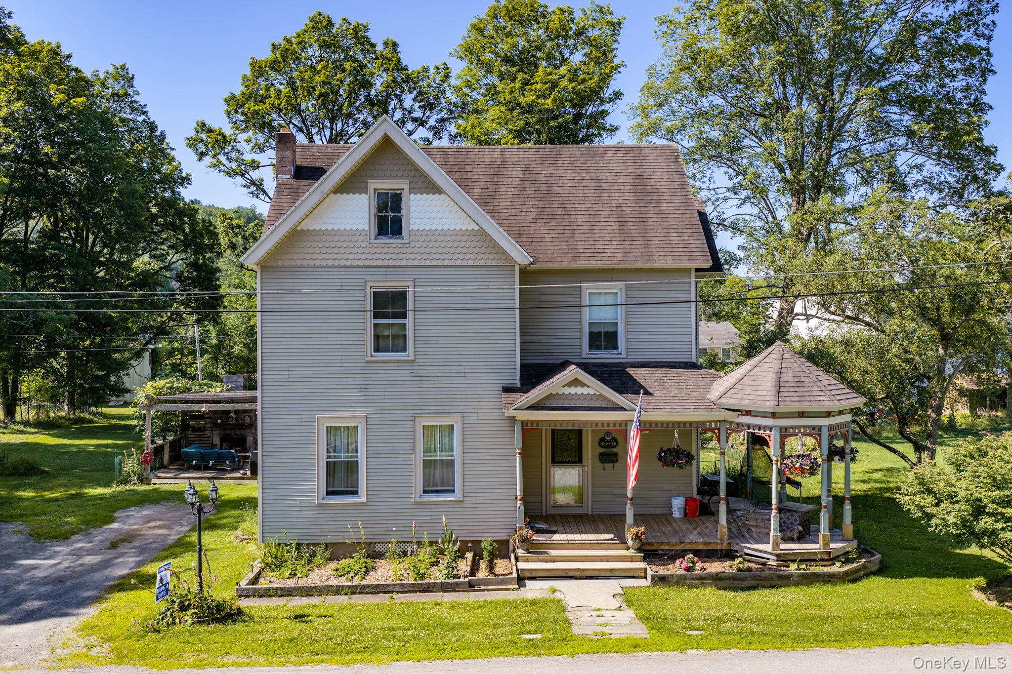 8 Chapel Street – For Sale photo 3