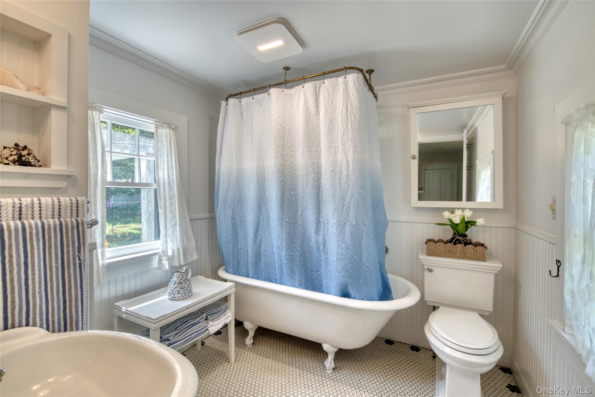 8440 Main Road – For Sale photo 8