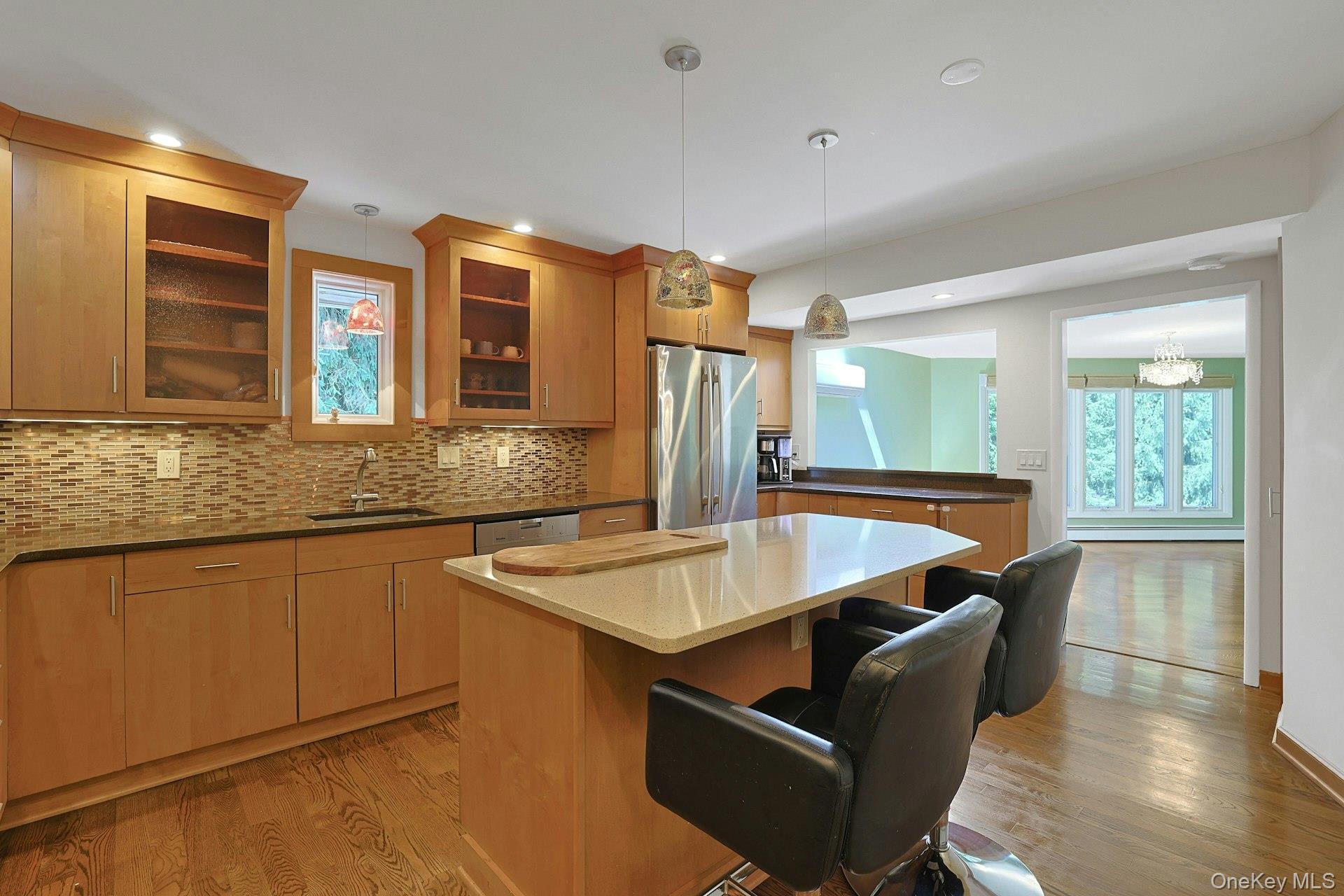 6 Grandview Avenue – For Sale photo 9