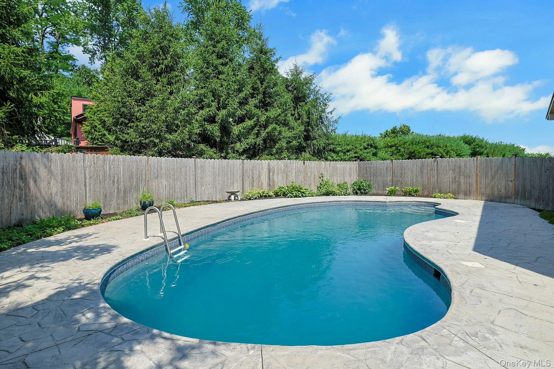 6 Grandview Avenue – For Sale photo 33