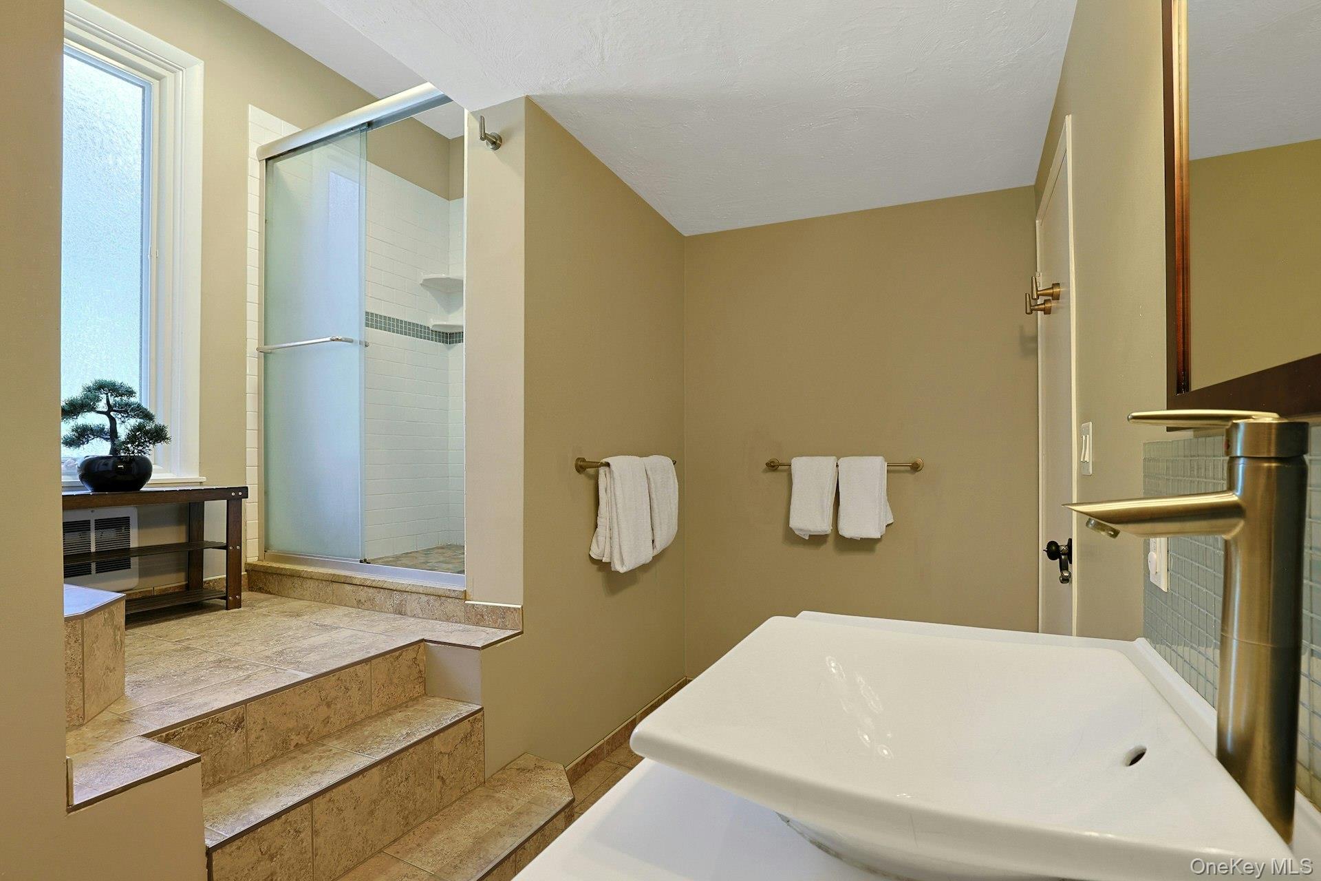 6 Grandview Avenue – For Sale photo 27