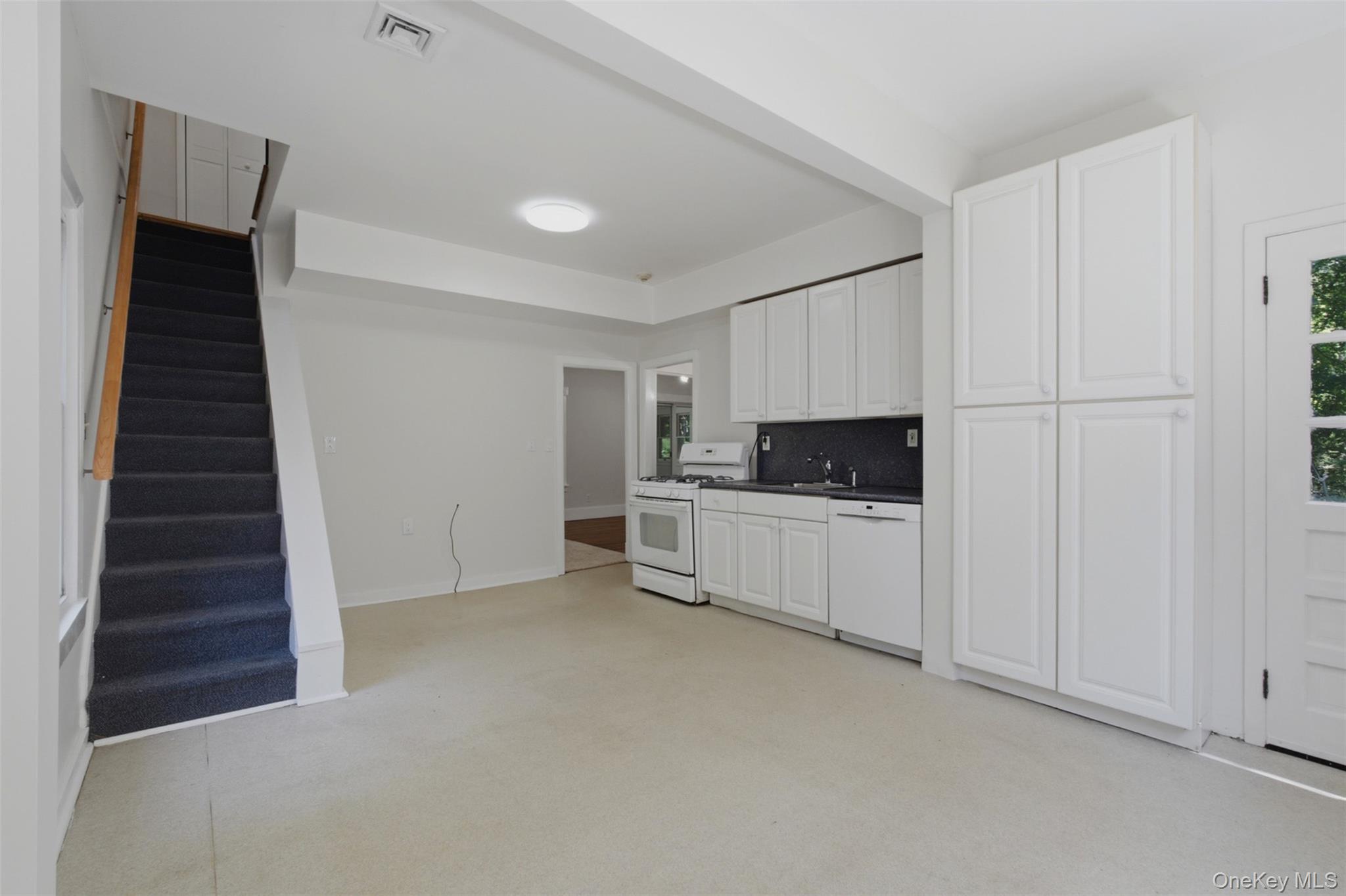 65 S State Road – For Sale photo 6