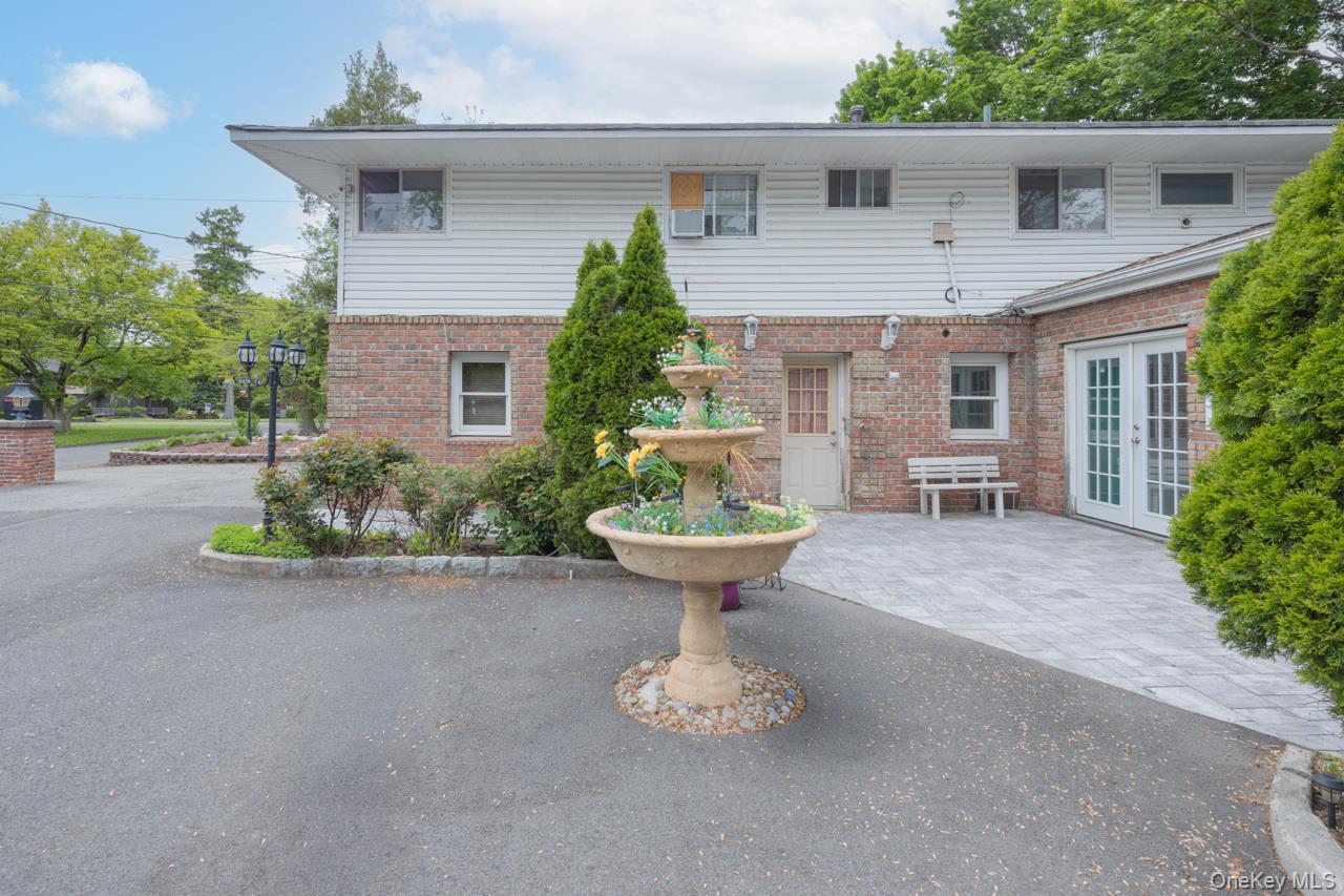 60 College Avenue, Unit 2 – Lower photo 3