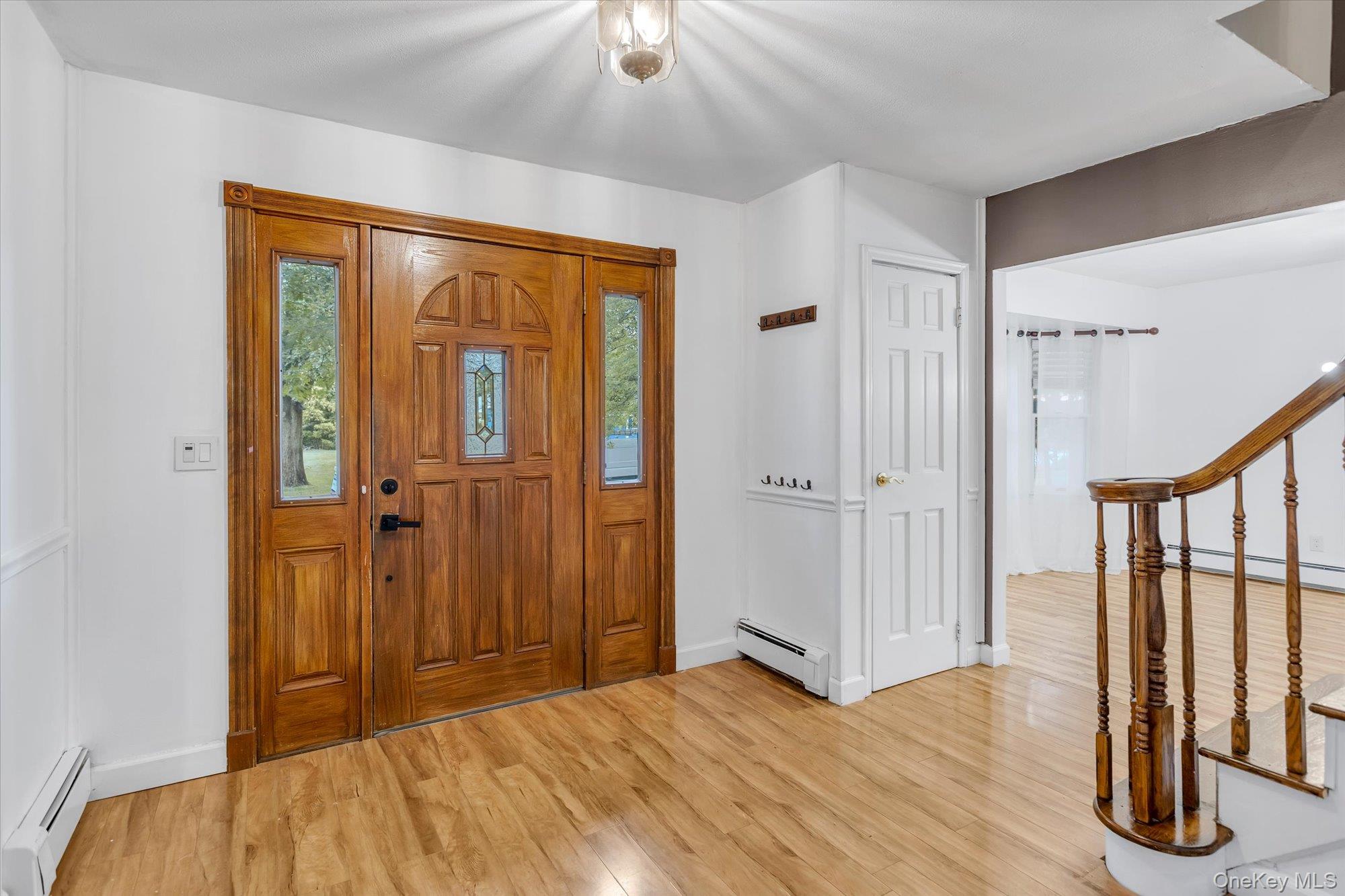 8 Julia Circle – For Sale photo 2