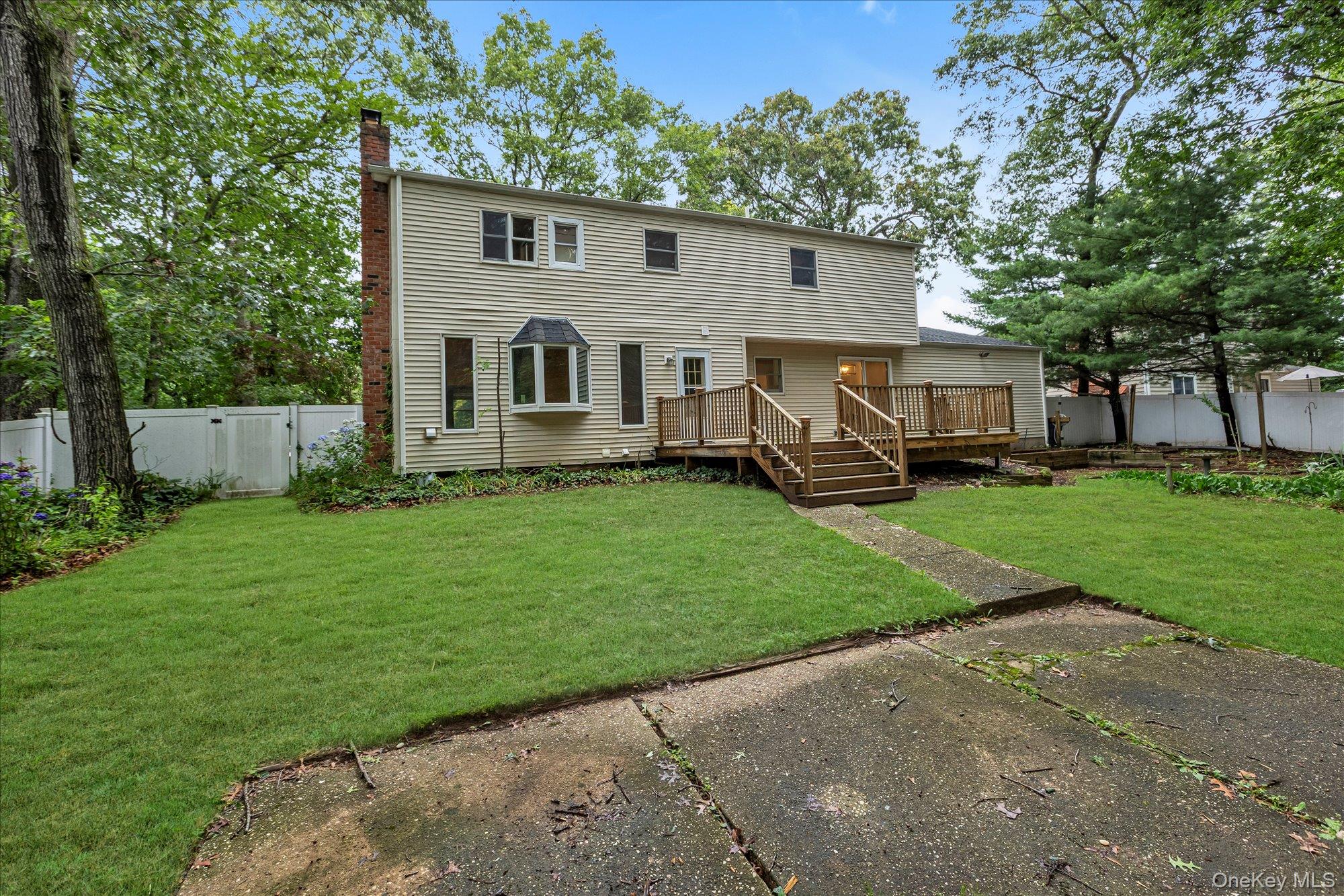 8 Julia Circle – For Sale photo 24