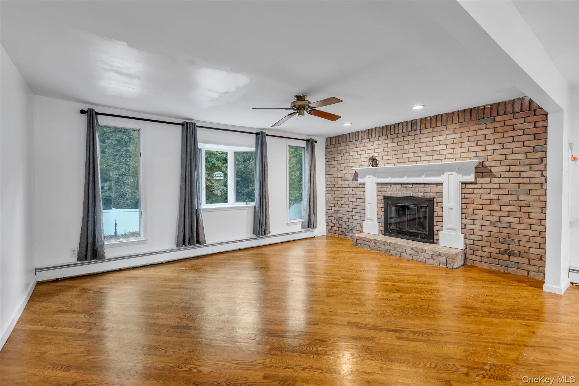 8 Julia Circle – For Sale photo 4