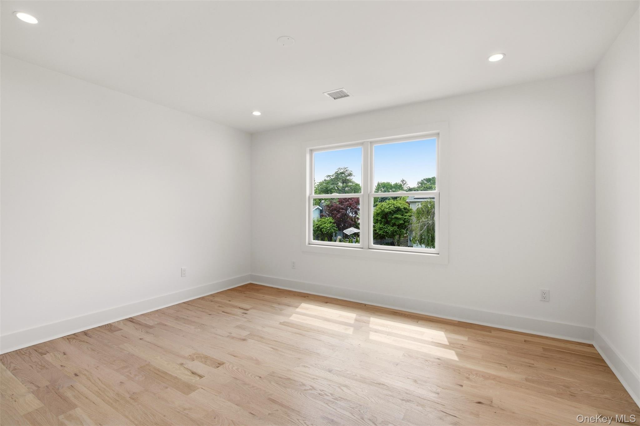 16 Otsego Place – For Sale photo 28
