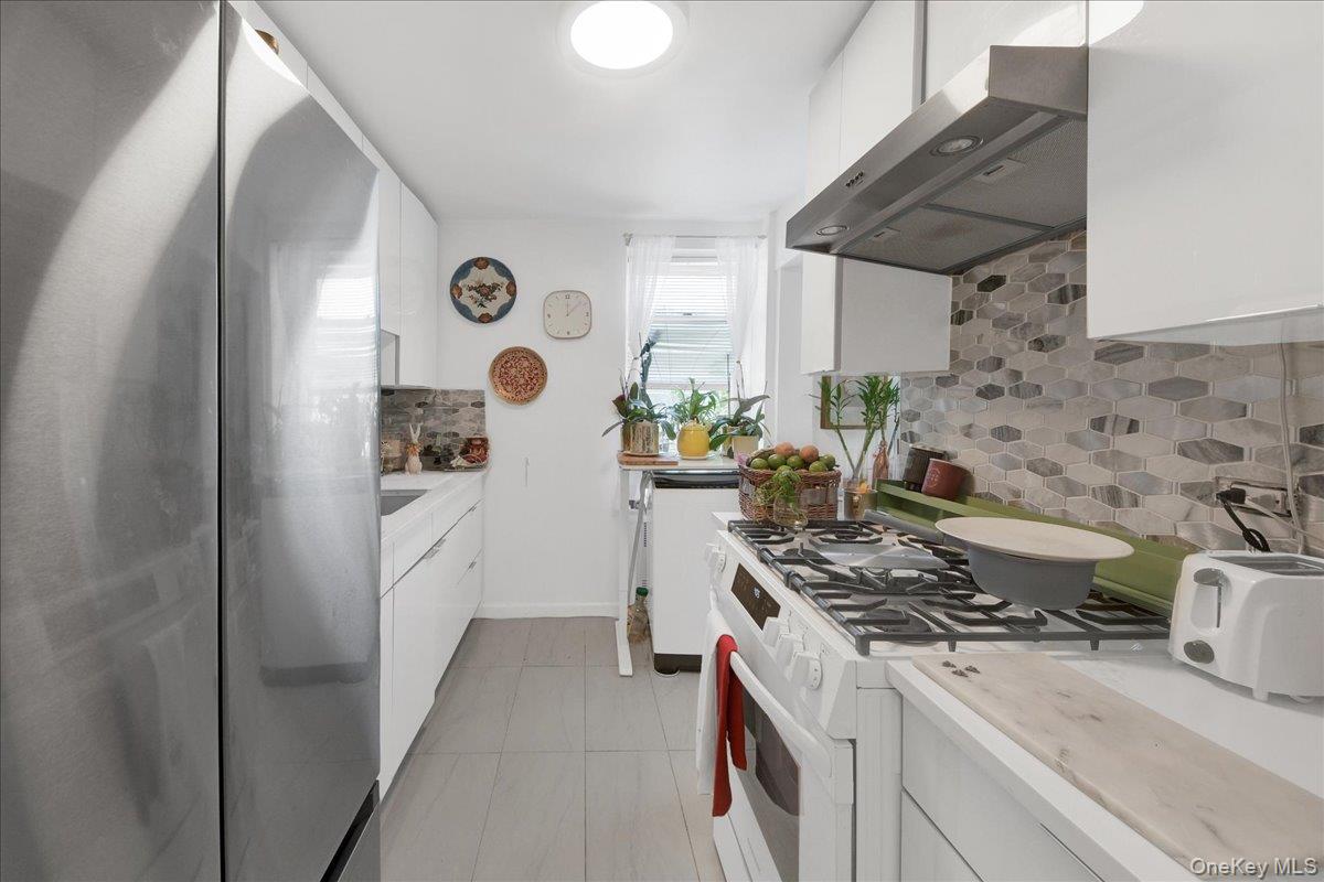 3512 Oxford Avenue, Unit 1C photo 19