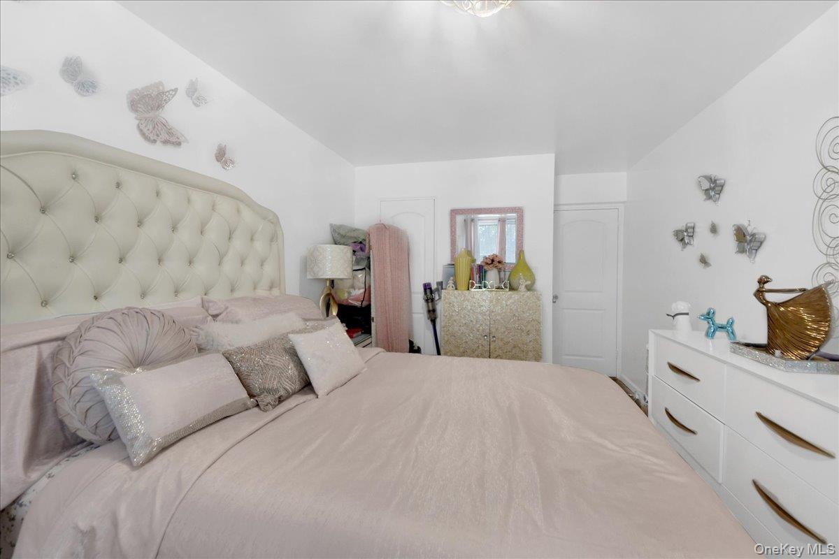 3512 Oxford Avenue, Unit 1C photo 17