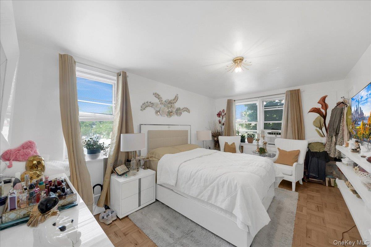 3512 Oxford Avenue, Unit 1C photo 12