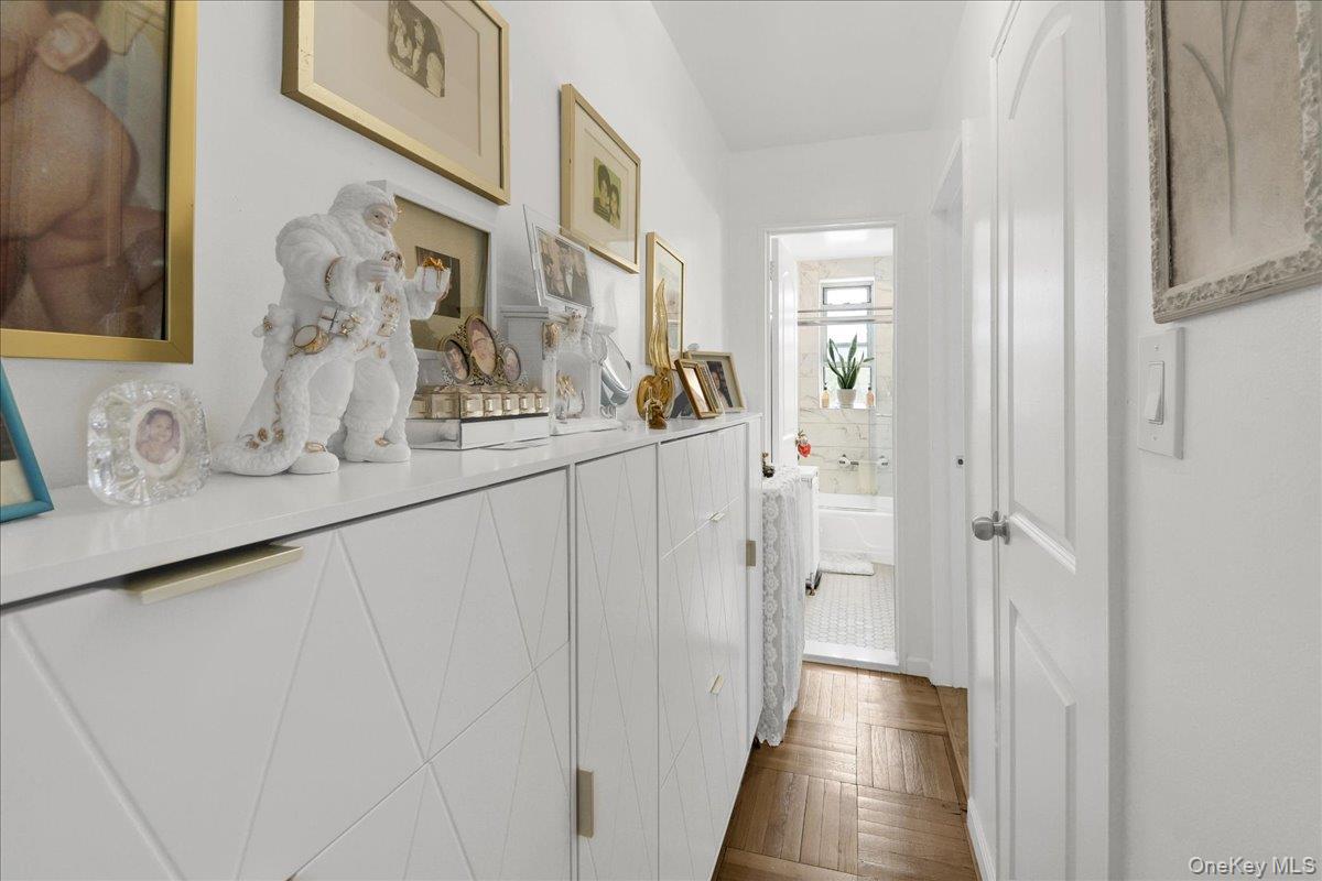 3512 Oxford Avenue, Unit 1C photo 18