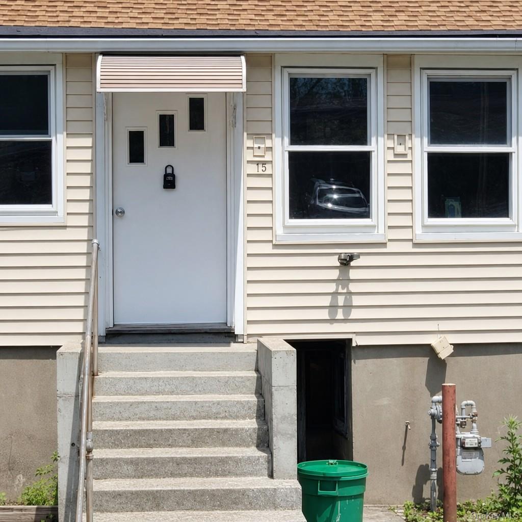 15 Warren Court – For Sale
